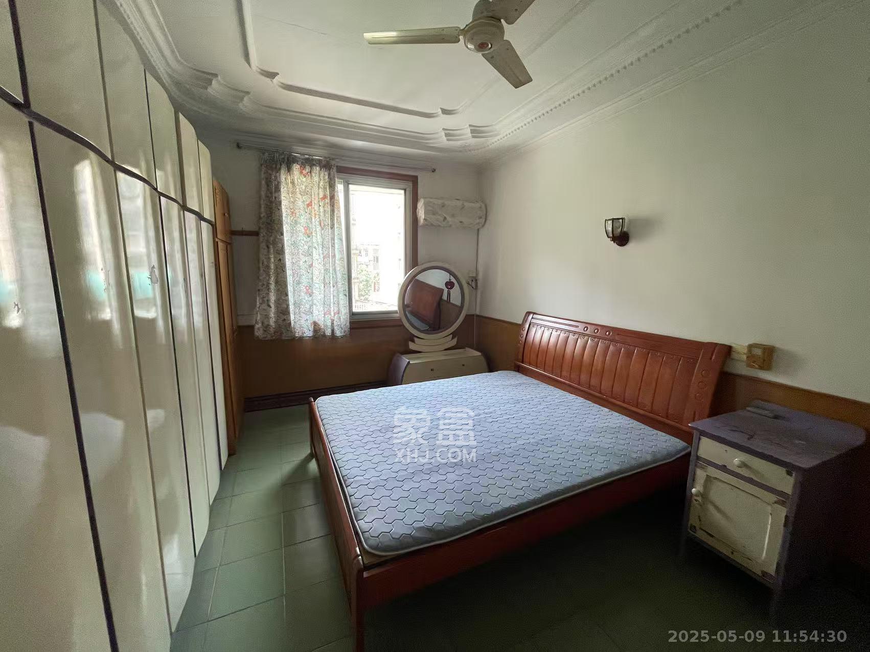 八方公司宿舍(师家老屋)  3室1厅2卫    1800.0元/月 八方公司宿舍(师家老屋)  3室1厅2卫    1800.0元/月户型图