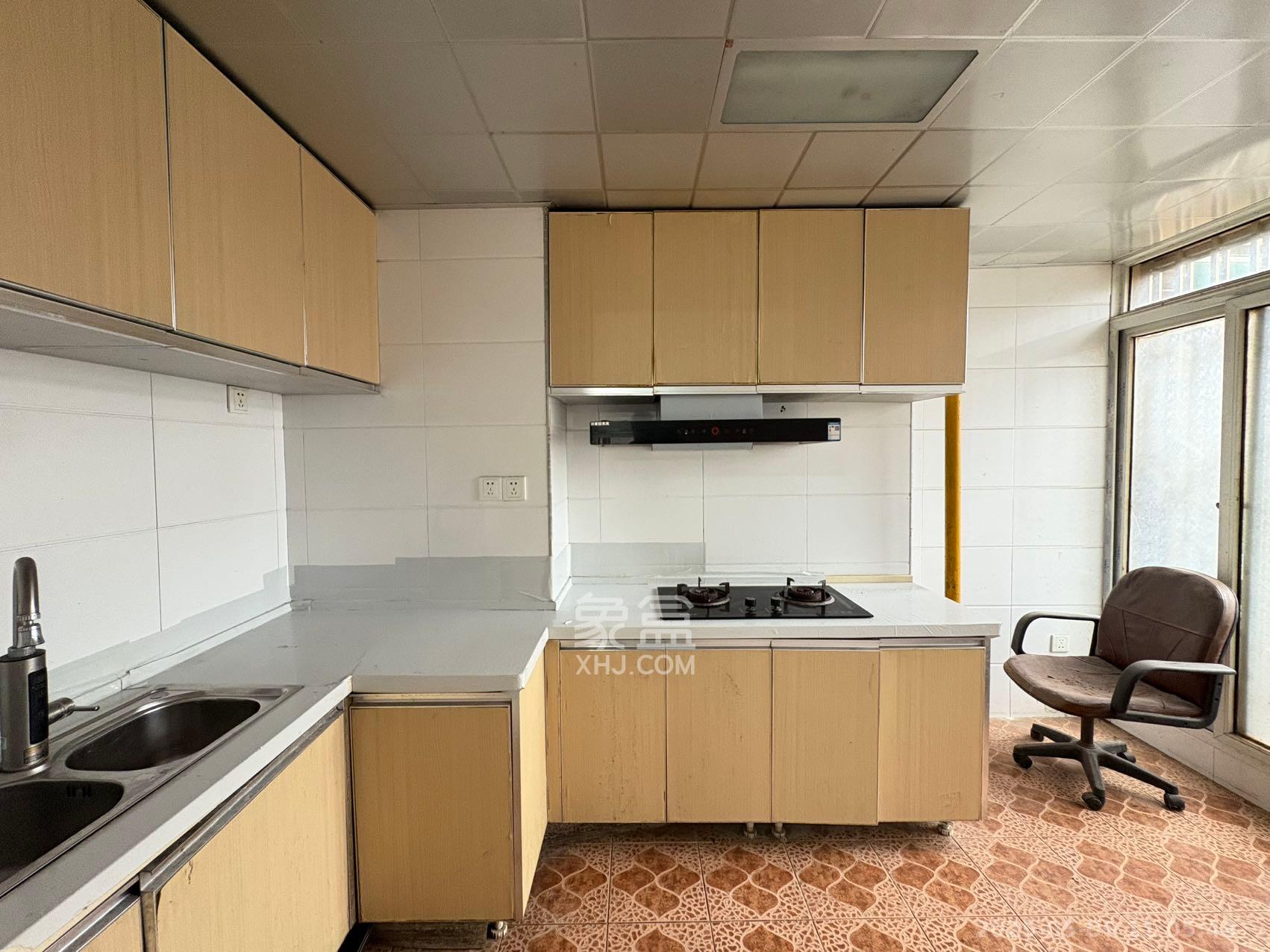 中天瑞景  2室1厅1卫    2000.0元/月 中天瑞景  2室1厅1卫    2000.0元/月室内图