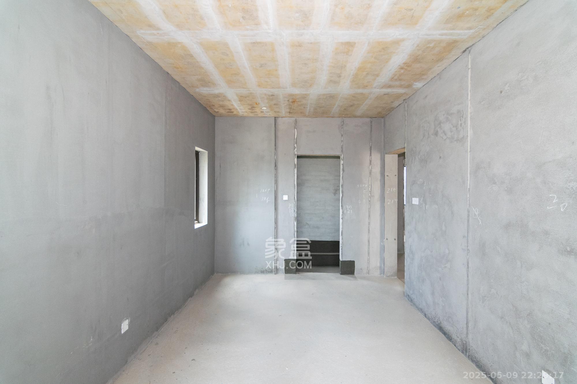 美的翰城  3室2厅2卫    63.8万 美的翰城  3室2厅2卫    63.8万卧室