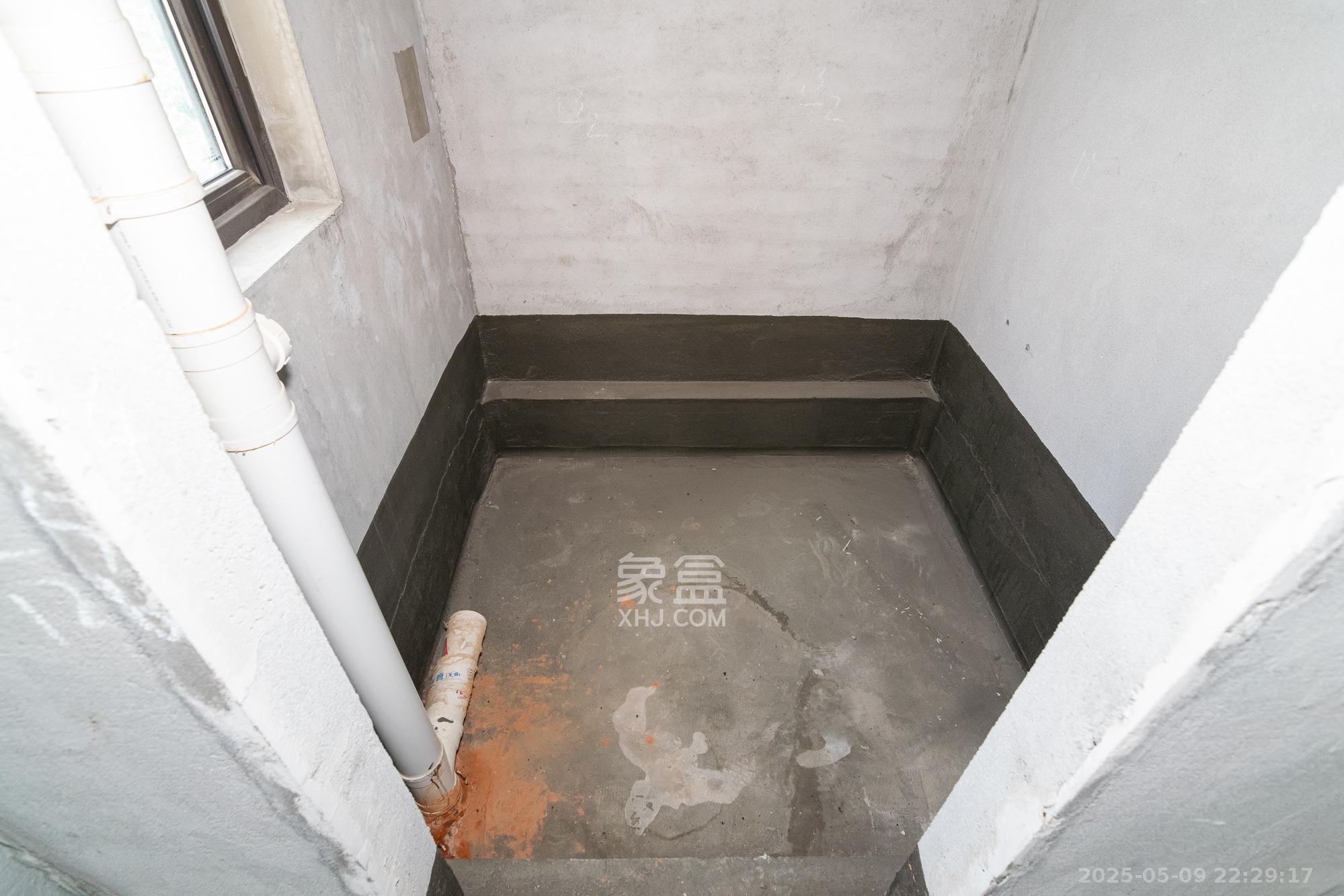 美的翰城  3室2厅2卫    63.8万 美的翰城  3室2厅2卫    63.8万卫生间