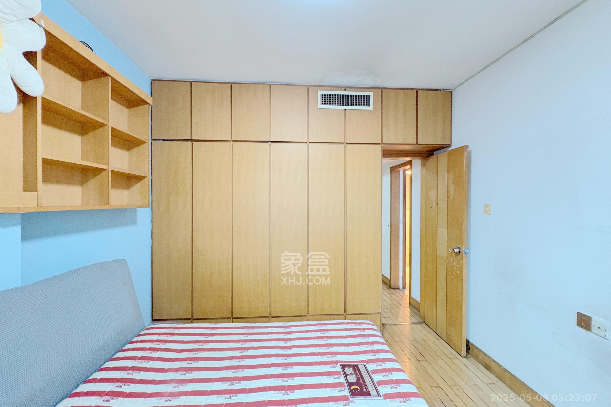 建工集團單位房  3室2廳1衛(wèi)   85.00萬
