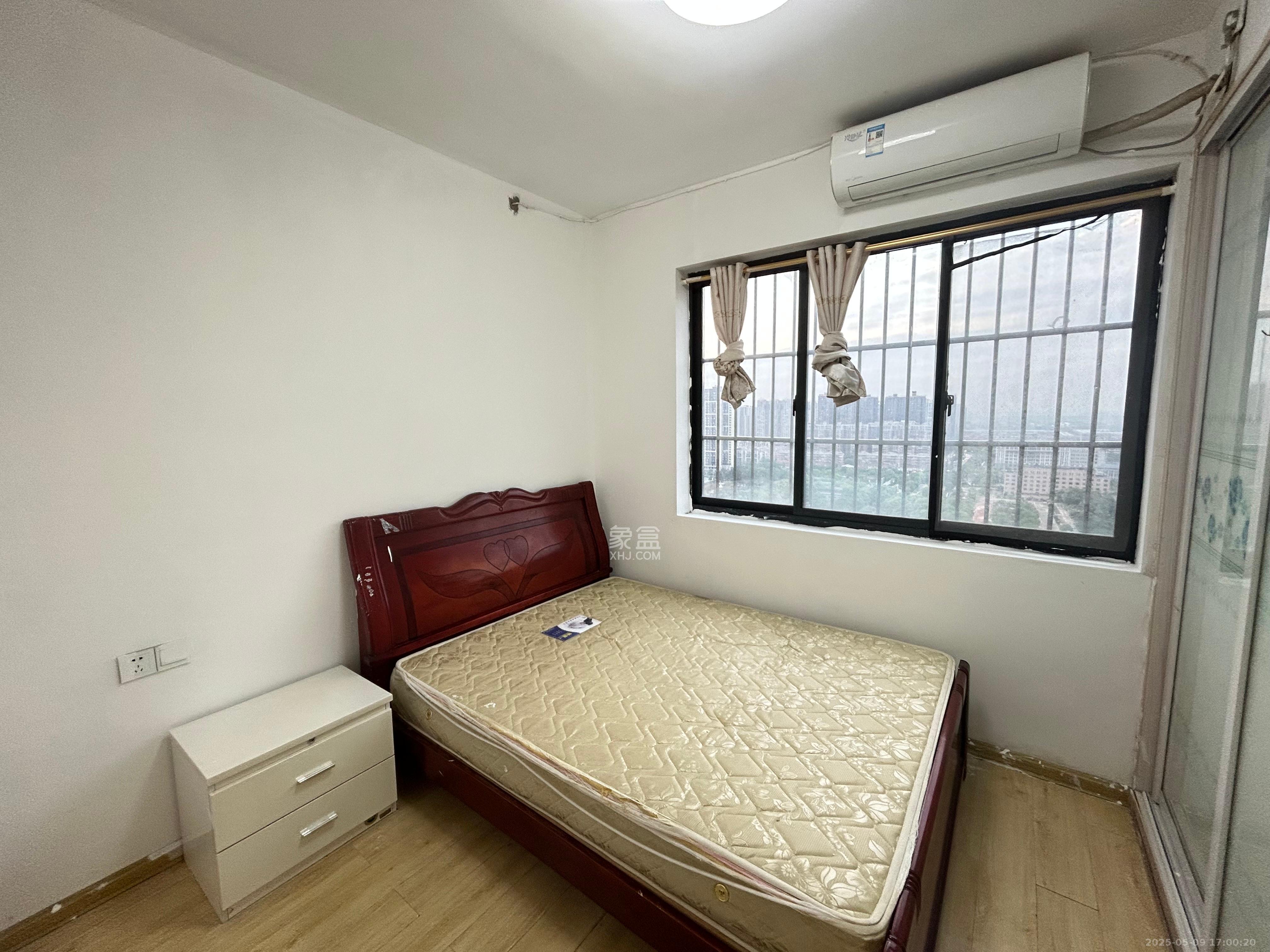 高林仕家  3室2厅2卫   1900.00元/月室内图