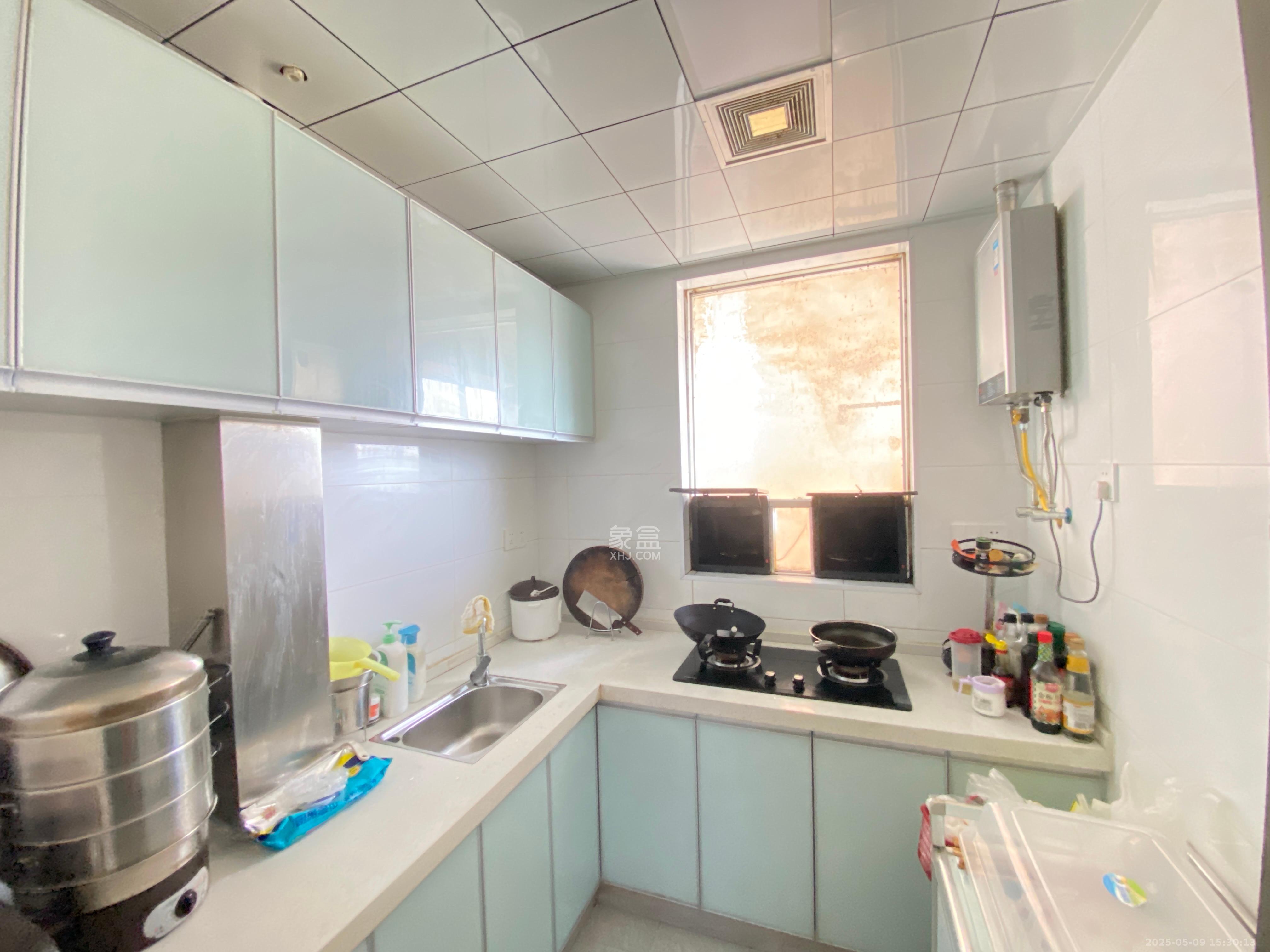 南方电信宿舍 1室0厅0卫 3800.0元/月 南方电信宿舍 1室0厅0卫 3800.0元/月室内图