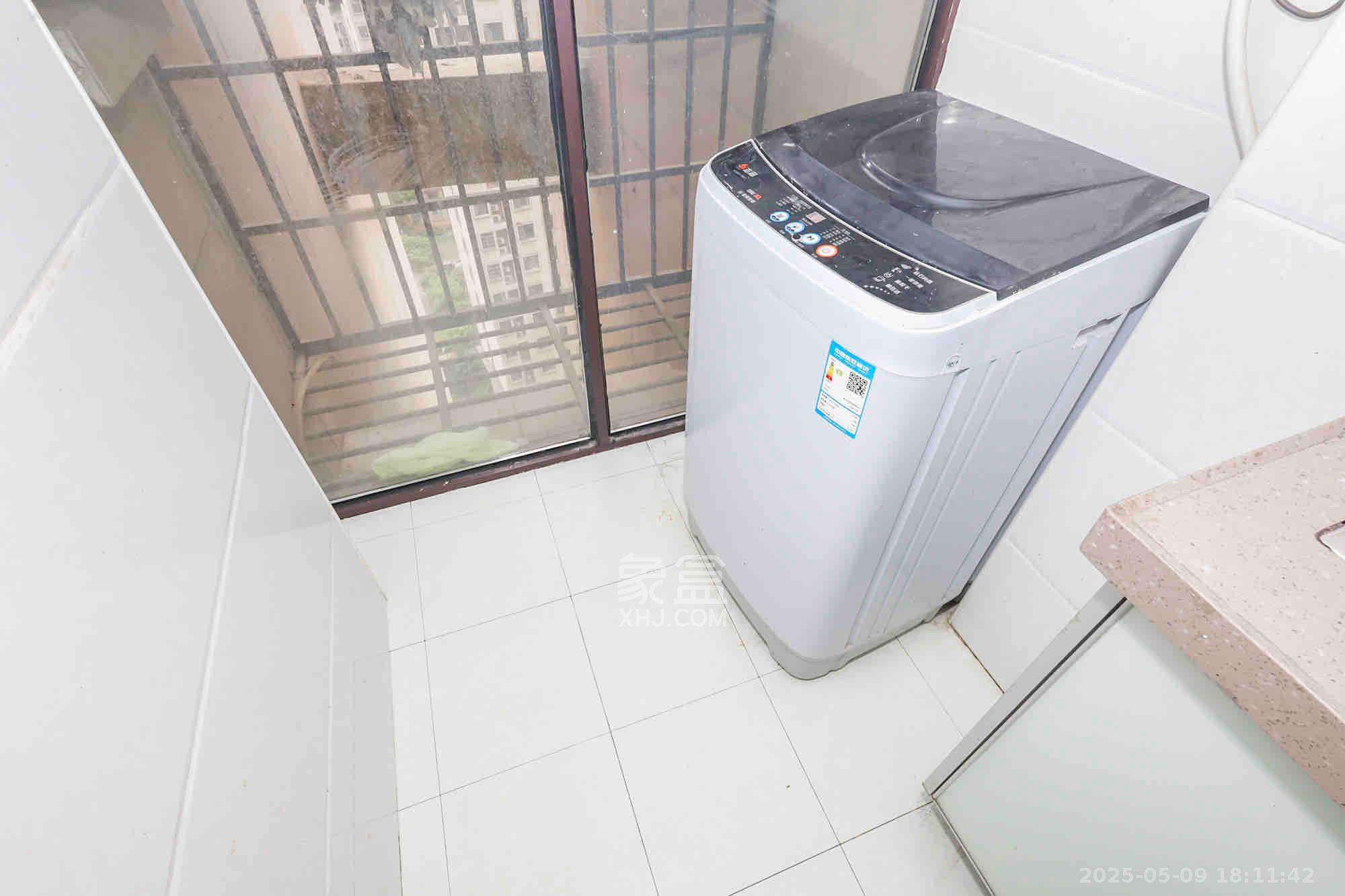 阳光丽城  3室2厅1卫   2800.00元/月室内图