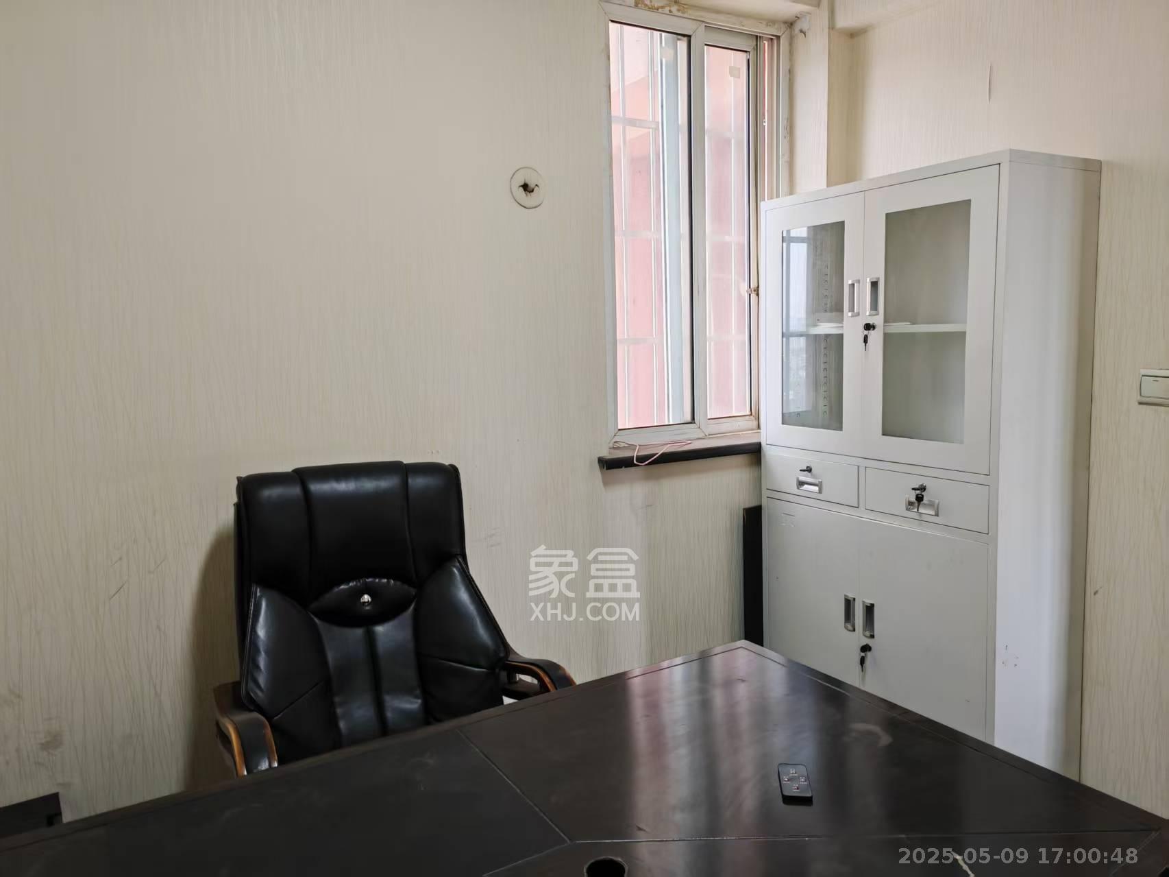 建鸿达现代公寓  2室2厅1卫    2800.0元/月 建鸿达现代公寓  2室2厅1卫    2800.0元/月室内图