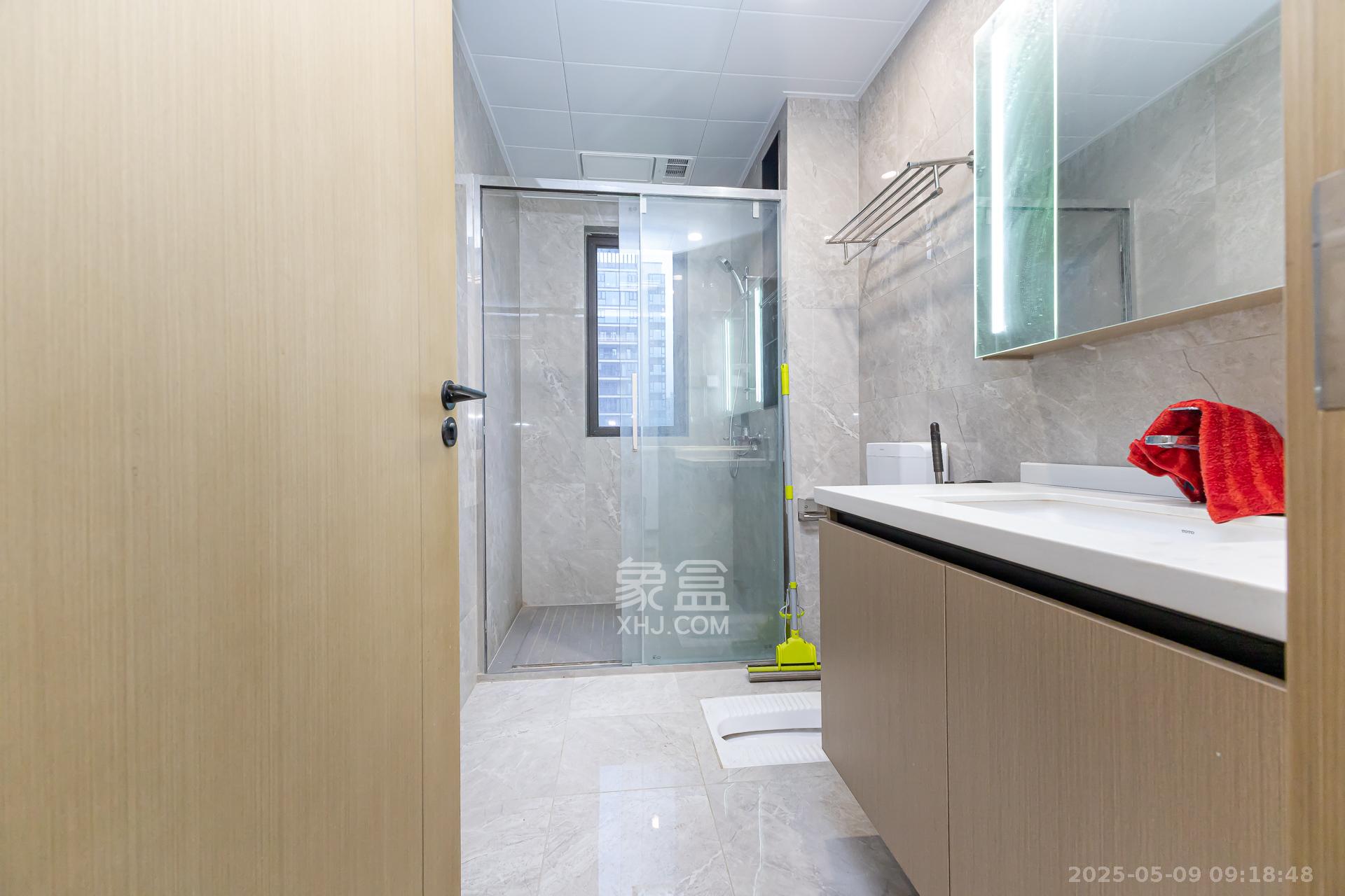 润和湘江天地天悦湾 4室2厅2卫 206.0万 润和湘江天地天悦湾 4室2厅2卫 206.0万卫生间