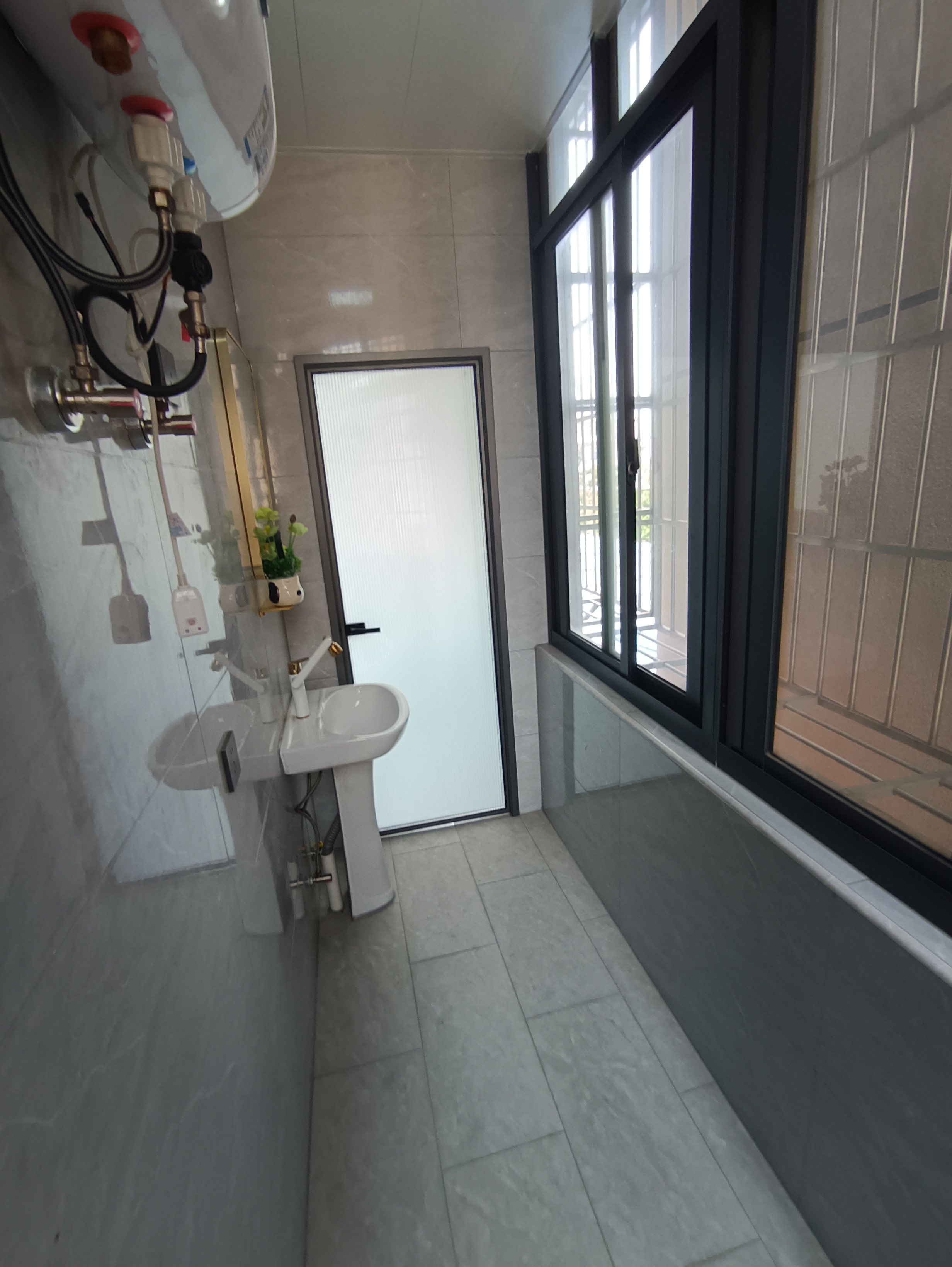 鸿昌盛大厦 2室2厅1卫 64.8万 鸿昌盛大厦 2室2厅1卫 64.8万客厅