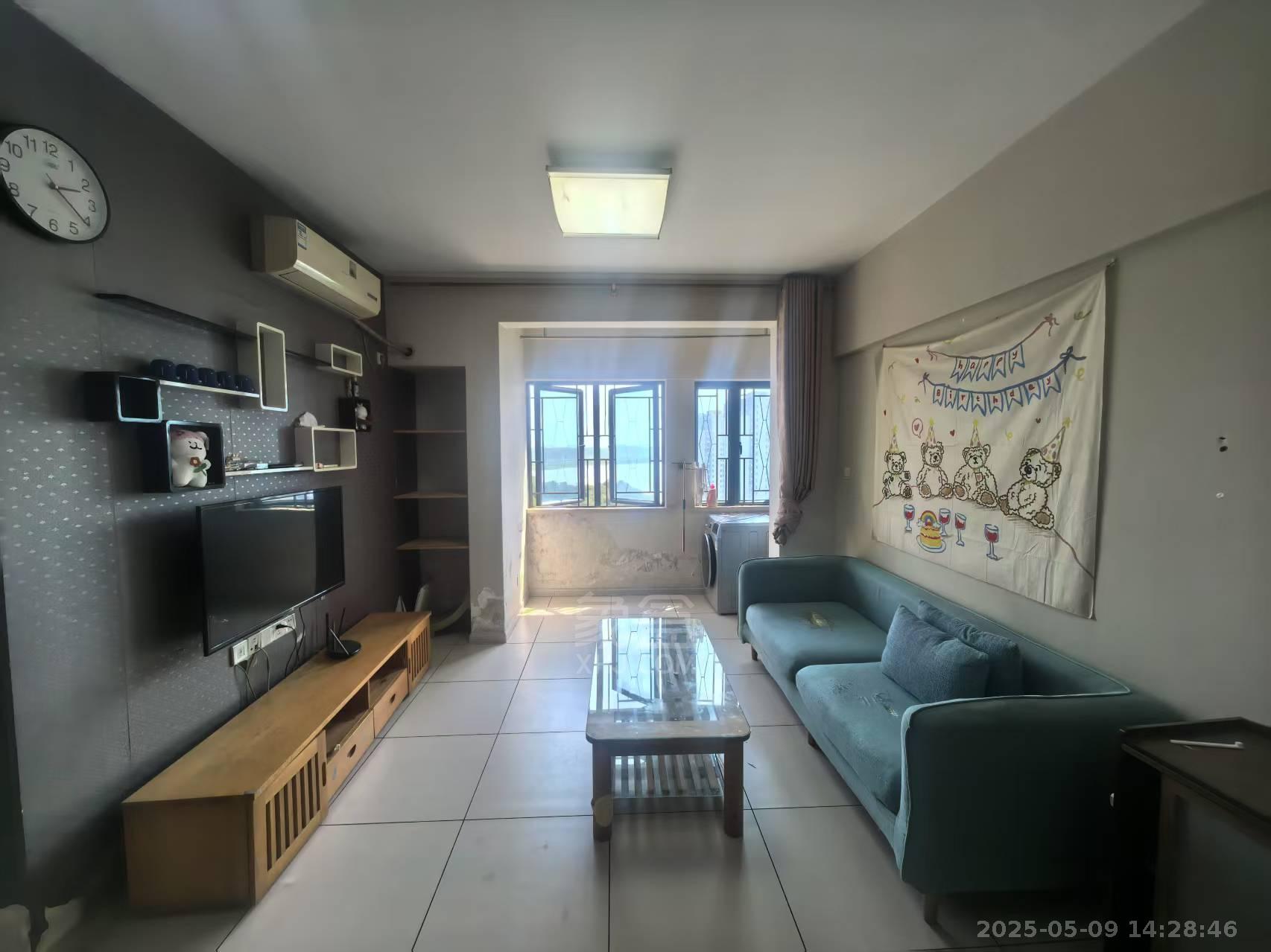 山水国际  2室2厅1卫    1600.0元/月 山水国际  2室2厅1卫    1600.0元/月室内图