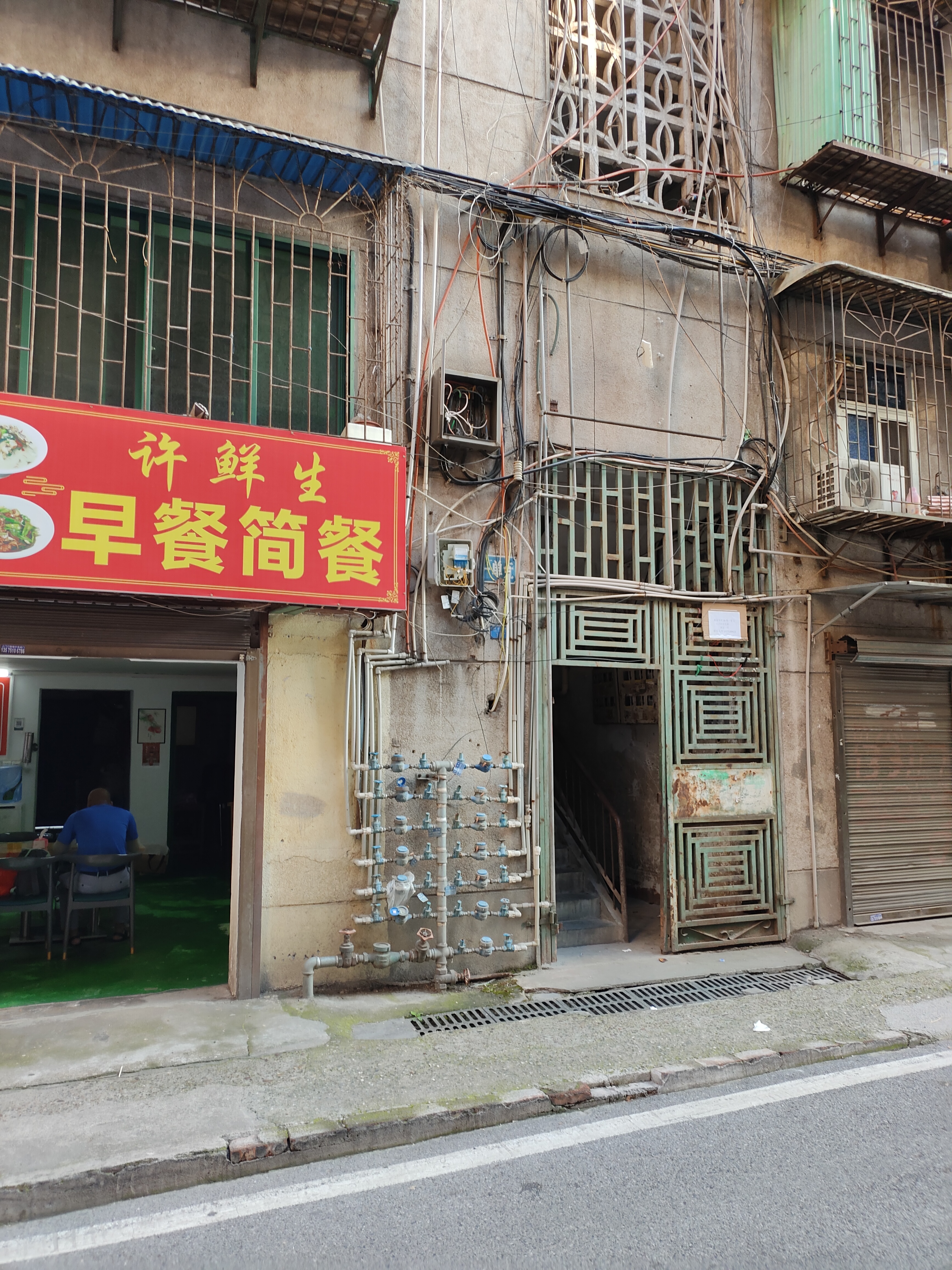 湖北路散盘 2室1厅1卫 600.0元/月 湖北路散盘 2室1厅1卫 600.0元/月室内图