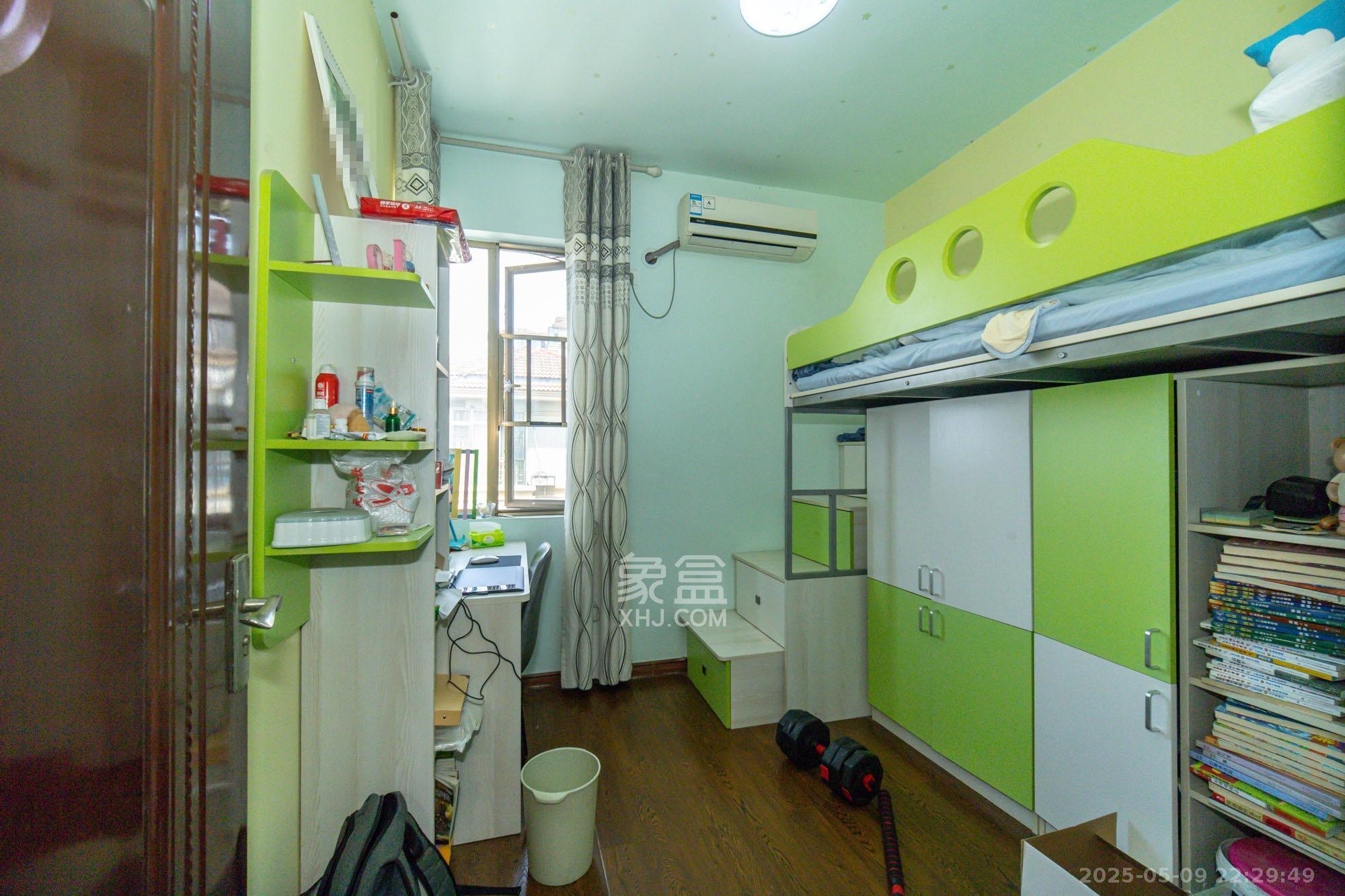 碧桂园威尼斯城 3室2厅1卫 68.0万 碧桂园威尼斯城 3室2厅1卫 68.0万卧室