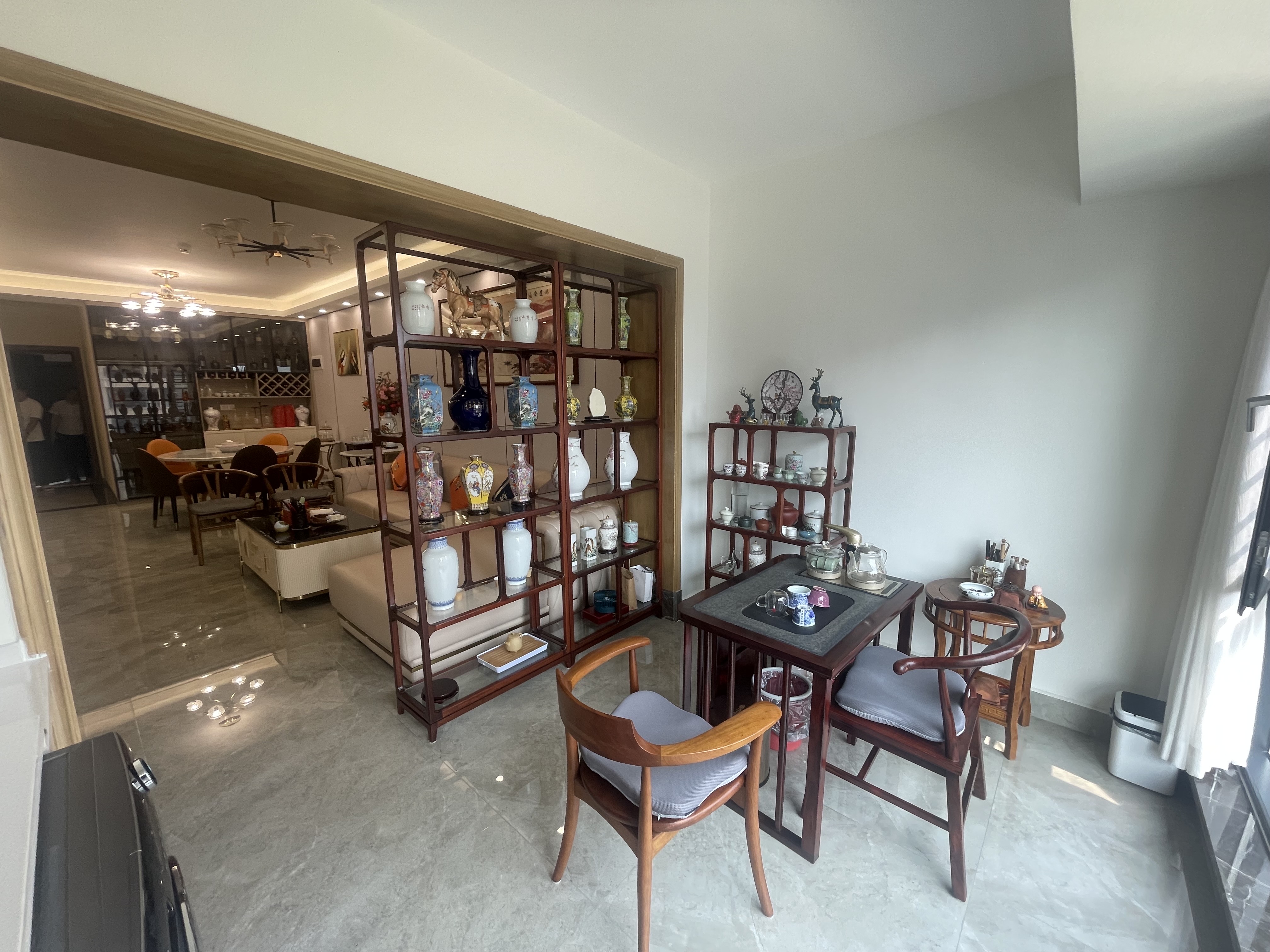 金岛国际 3室2厅2卫 175.0万 金岛国际 3室2厅2卫 175.0万客厅