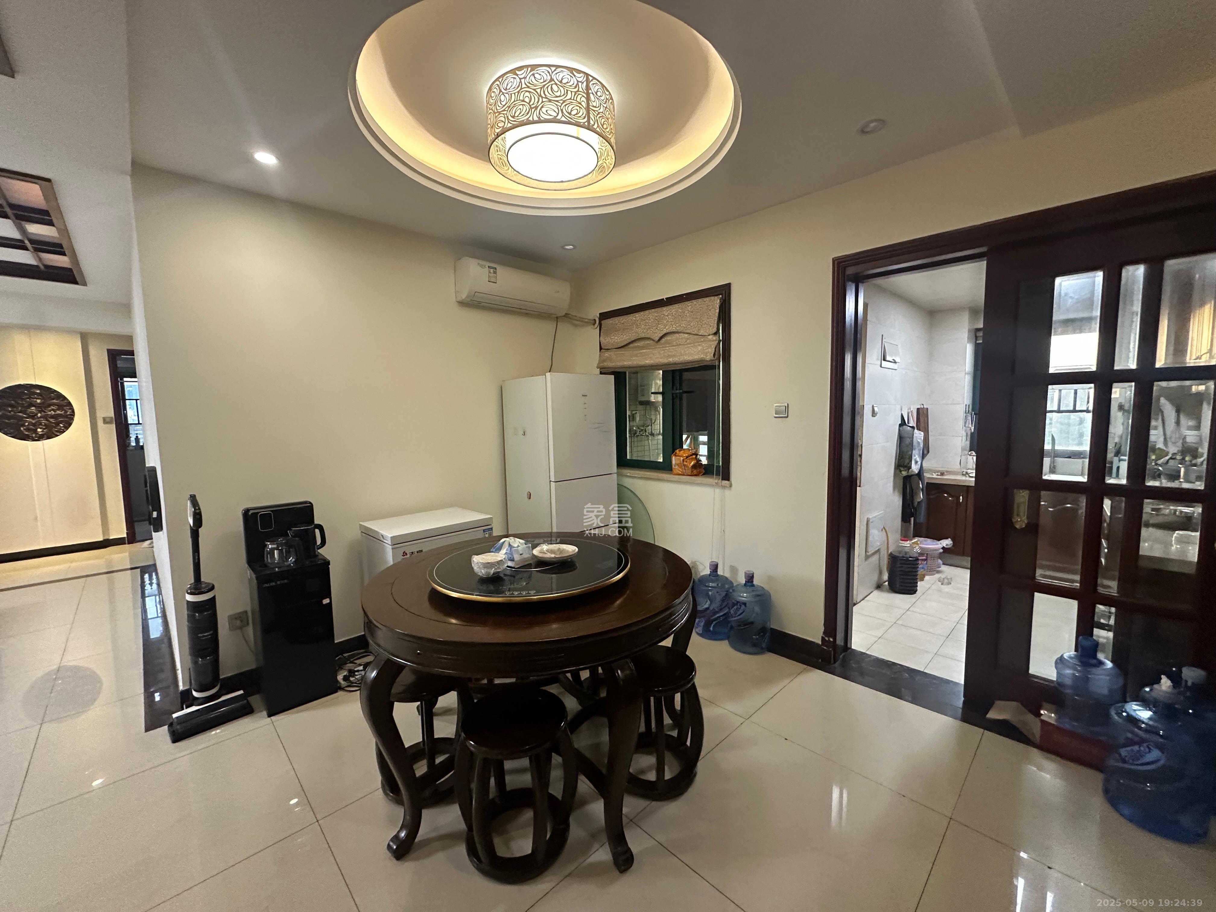 恒大雅苑 4室2厅2卫 3500.0元/月 恒大雅苑 4室2厅2卫 3500.0元/月室内图