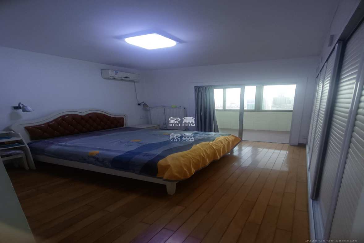 交通厅宿舍  4室1厅1卫    5600.0元/月 交通厅宿舍  4室1厅1卫    5600.0元/月室内图