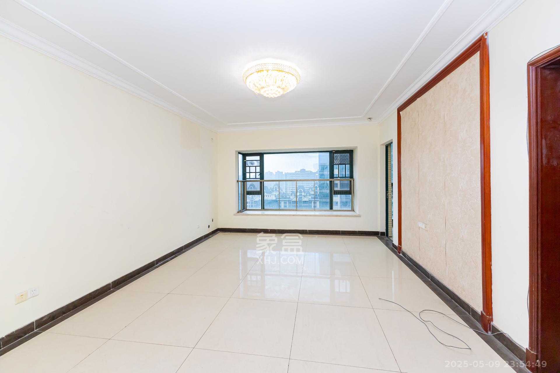 恒大名都  4室2厅2卫    89.0万 恒大名都  4室2厅2卫    89.0万