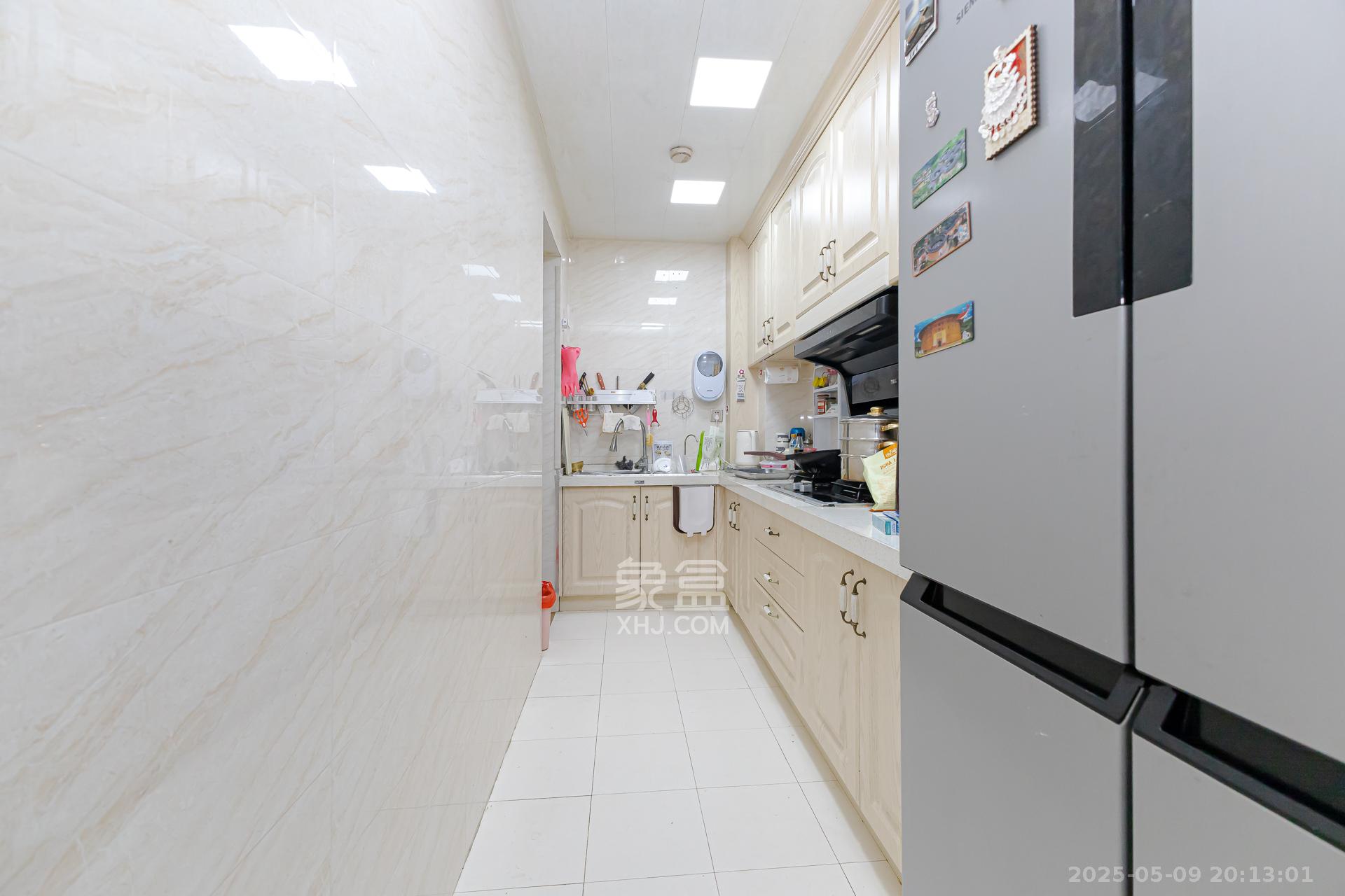 勤诚达新界 3室2厅1卫 90.0万 勤诚达新界 3室2厅1卫 90.0万厨房