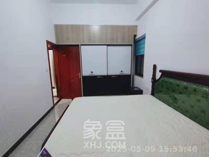 靳江小区 1室1厅1卫 1500.0元/月 靳江小区 1室1厅1卫 1500.0元/月室内图