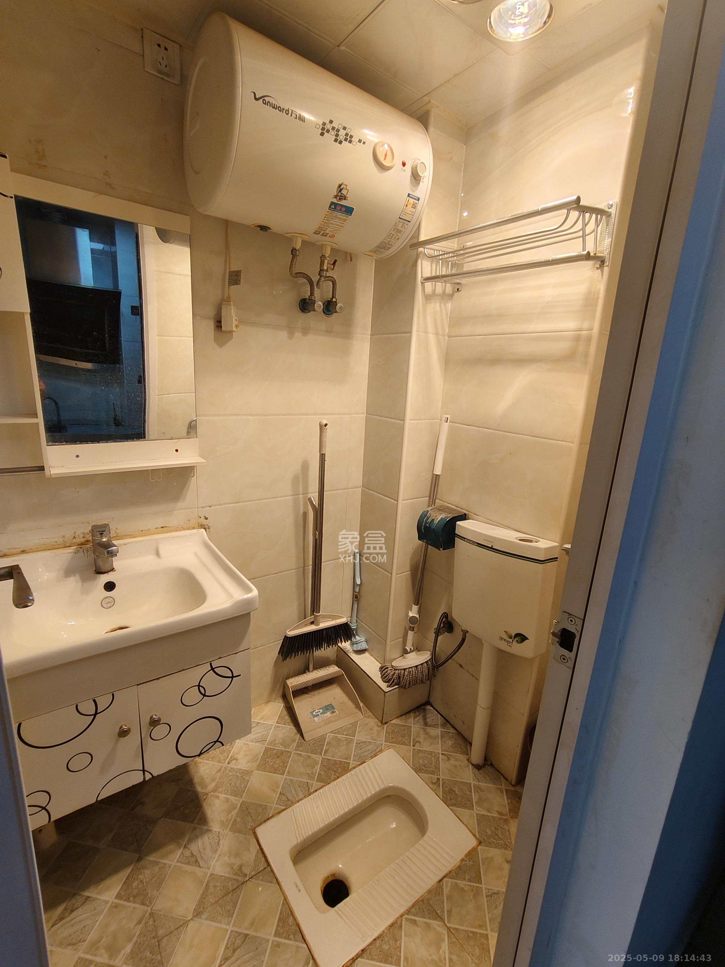 中建芙蓉嘉苑  1室1厅1卫   1200.00元/月室内图