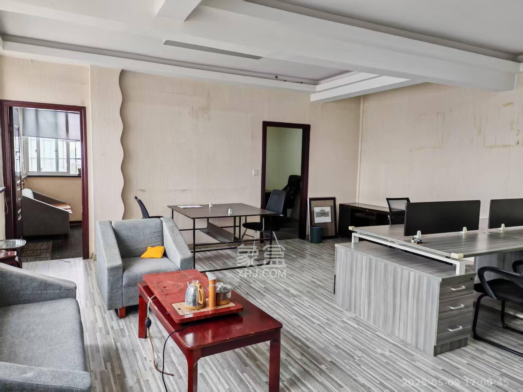 建鸿达现代公寓  2室2厅1卫    2800.0元/月 建鸿达现代公寓  2室2厅1卫    2800.0元/月室内图