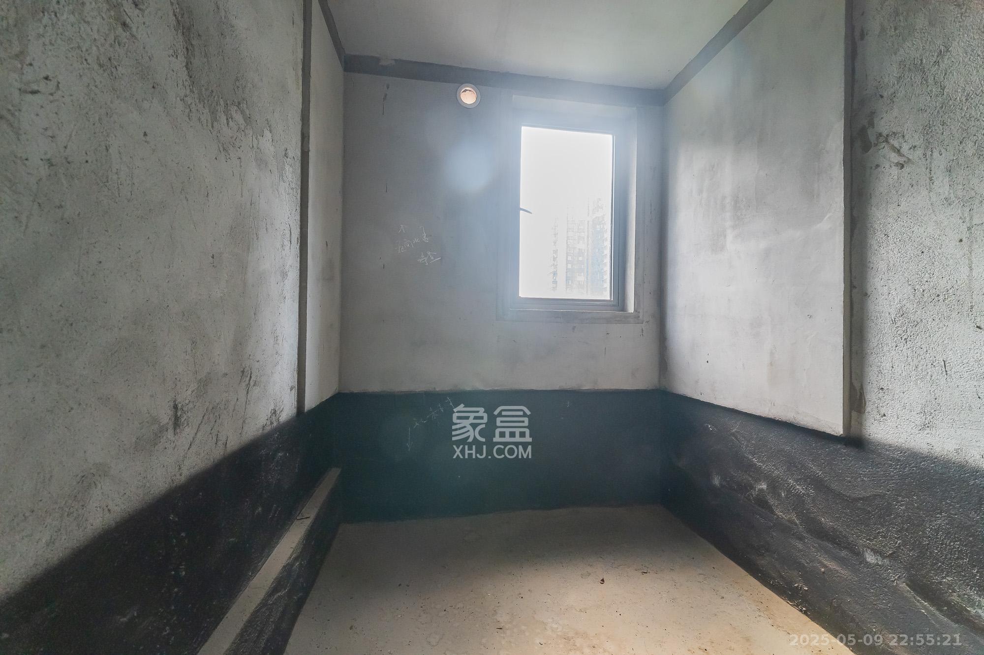 中建悦和城  4室2厅2卫   129.80万其他