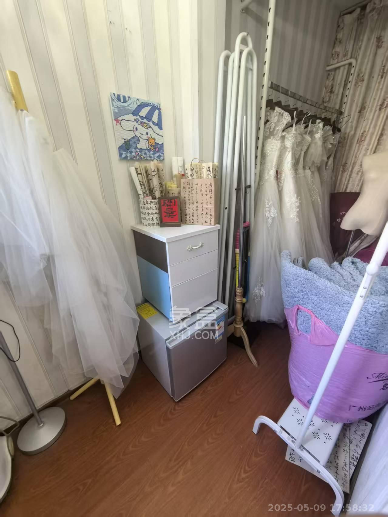 和庄  1室1厅1卫   2200.00元/月室内图