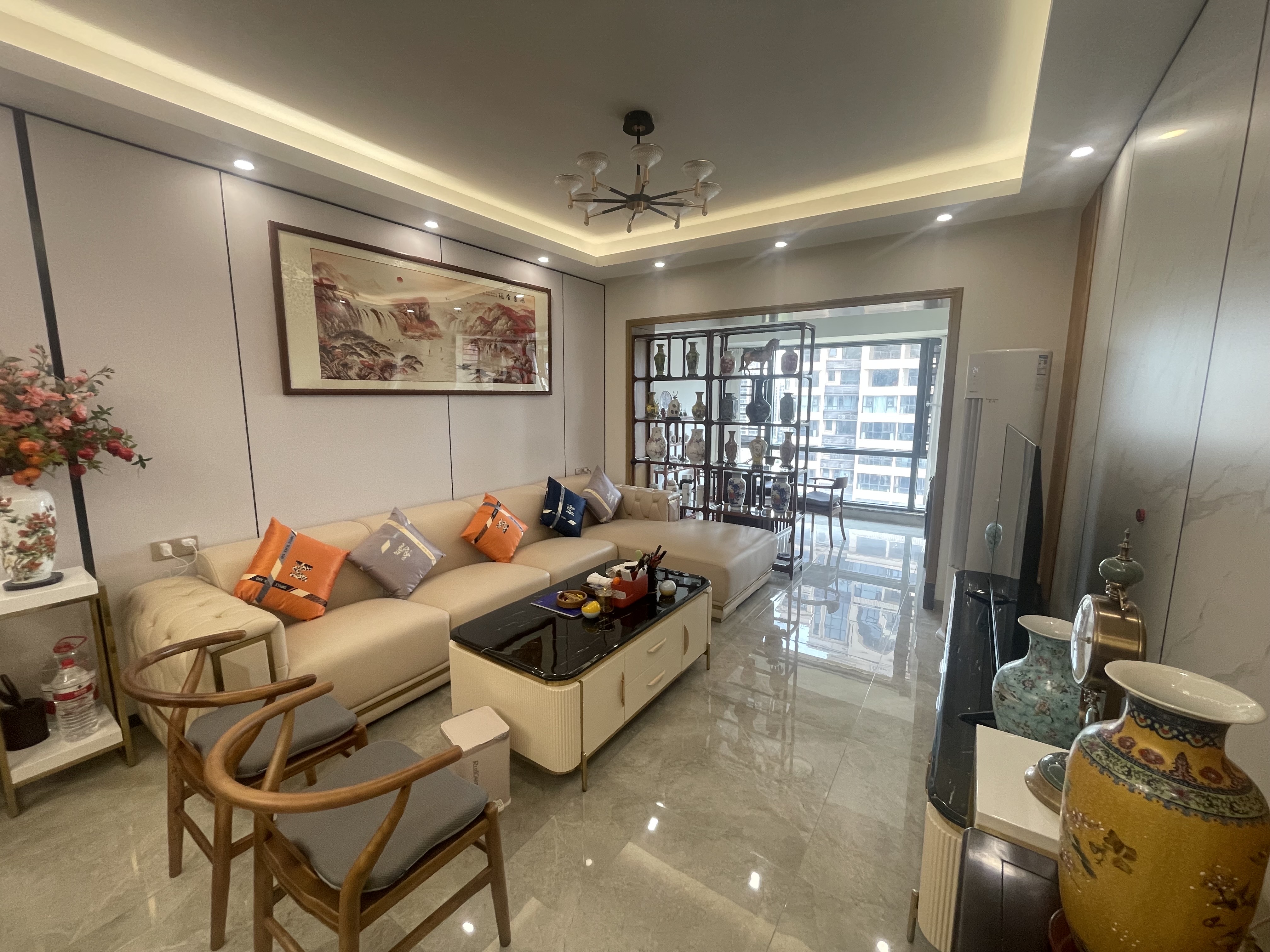 金岛国际 3室2厅2卫 175.0万 金岛国际 3室2厅2卫 175.0万客厅