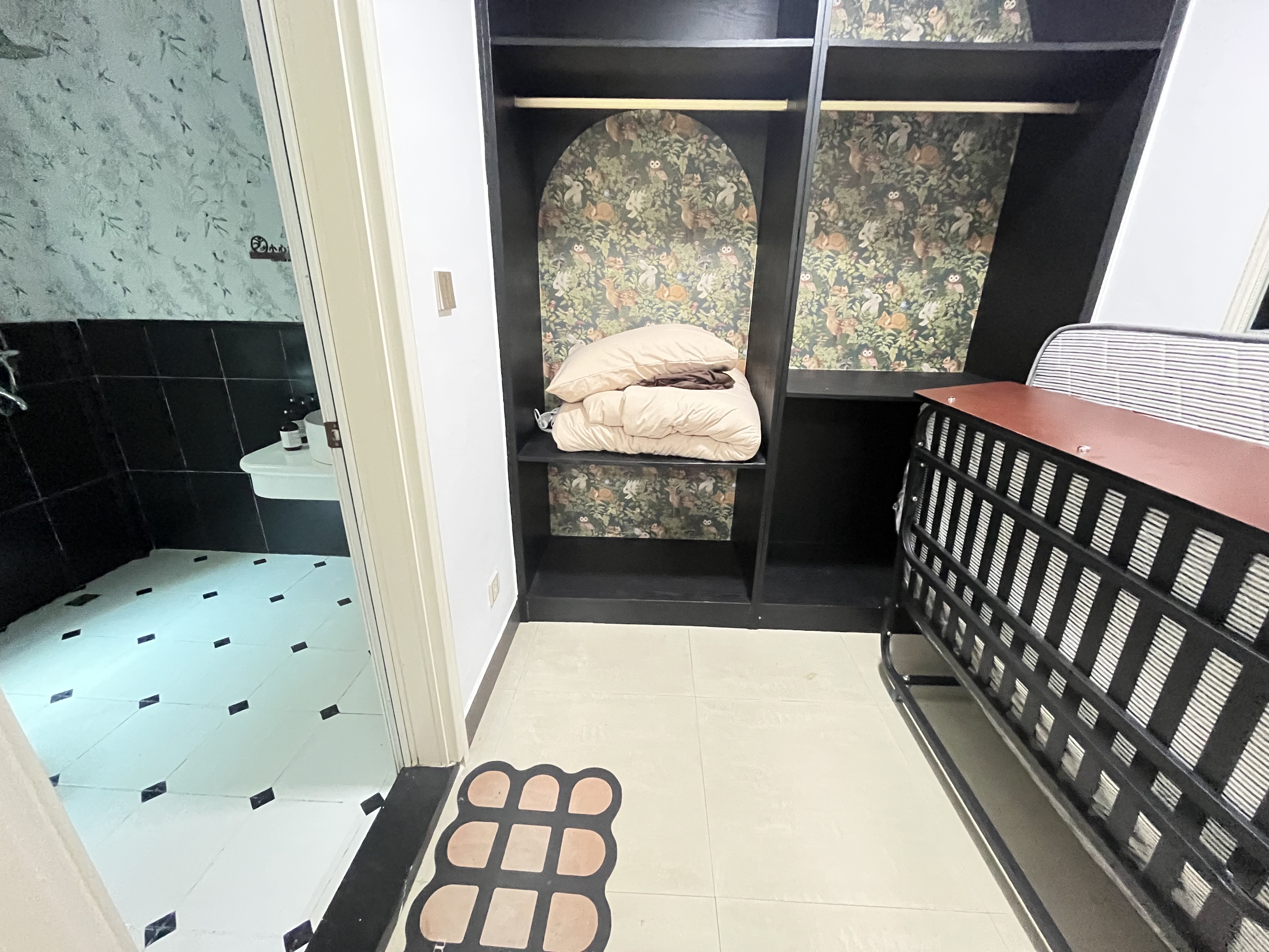 泉水山庄(别墅公寓区) 5室3厅6卫 25000.0元/月 泉水山庄(别墅公寓区) 5室3厅6卫 25000.0元/月室内图