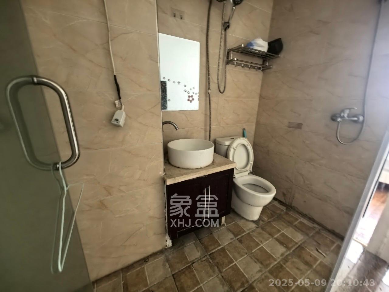铂宫  1室1厅1卫   2000.00元/月室内图