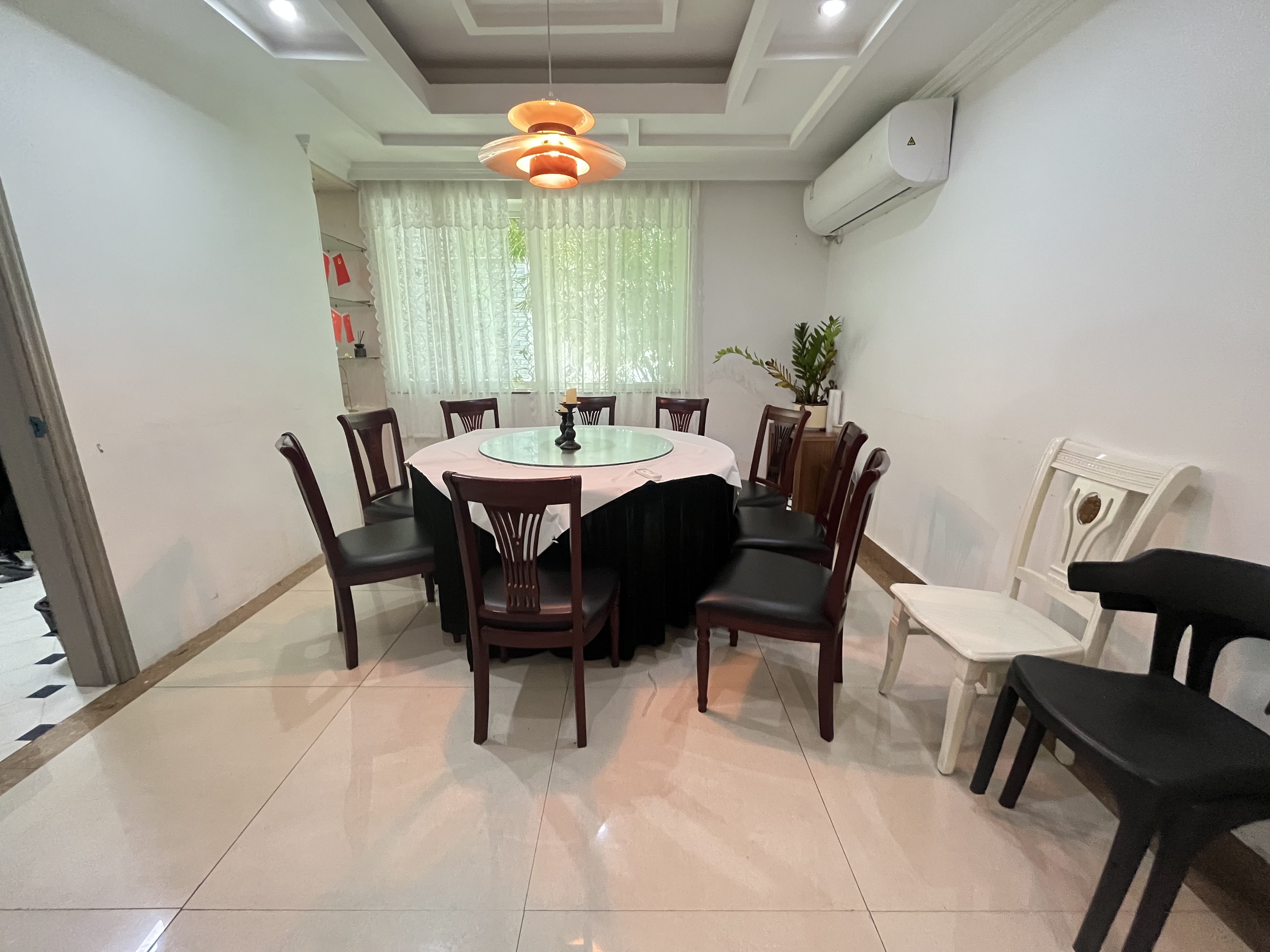 泉水山庄(别墅公寓区) 5室3厅6卫 25000.0元/月 泉水山庄(别墅公寓区) 5室3厅6卫 25000.0元/月室内图