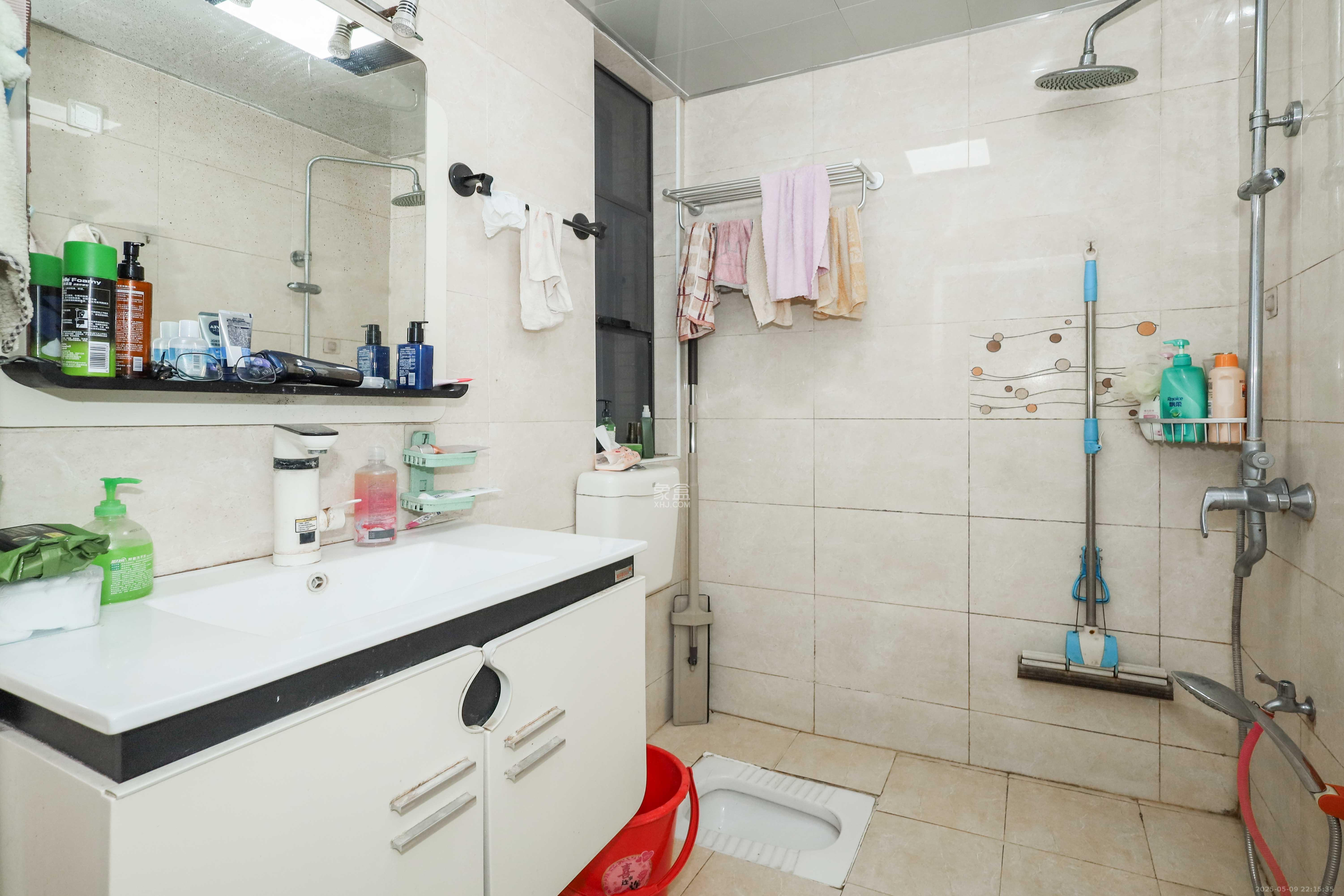 保利麓谷林语D区  3室2厅1卫    85.0万 保利麓谷林语D区  3室2厅1卫    85.0万卫生间