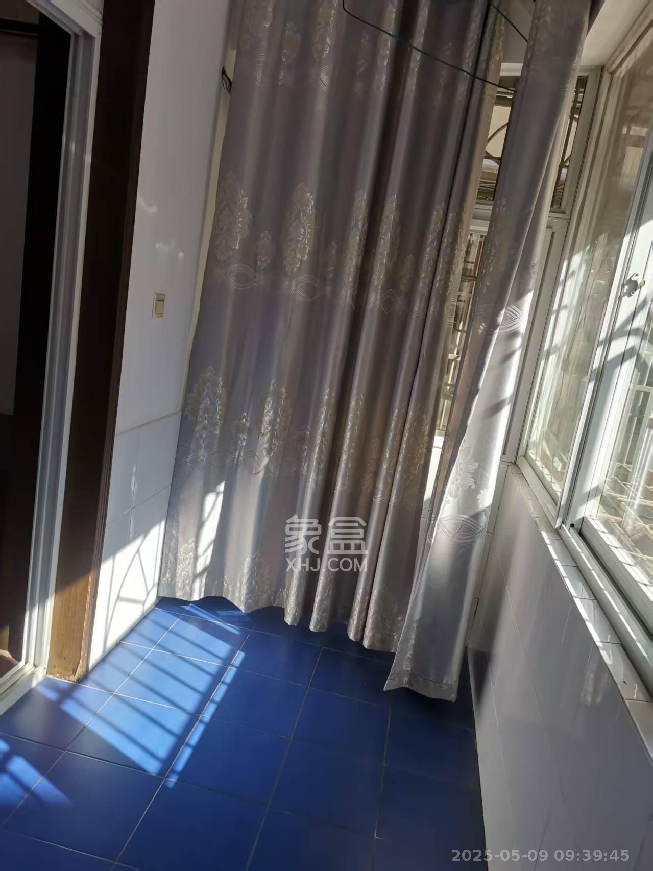 中建五局信和苑二区  3室2厅2卫   1800.00元/月室内图