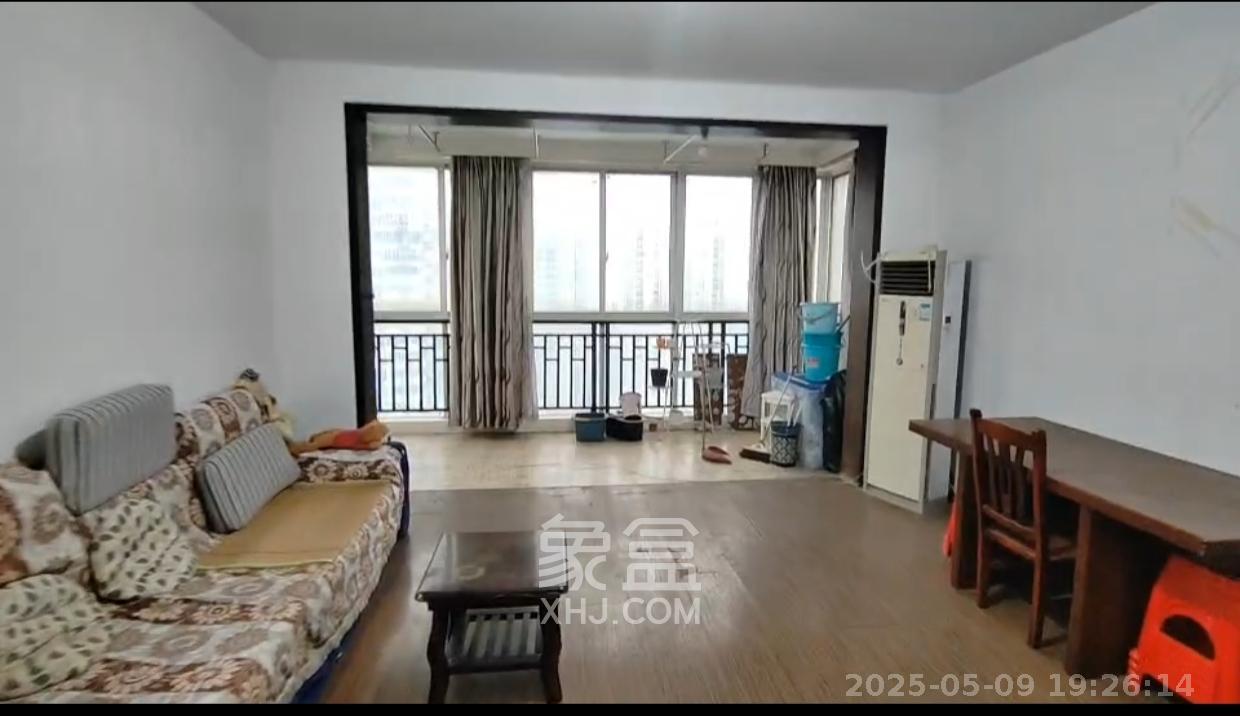 顺天黄金海岸  4室2厅1卫   2600.00元/月室内图