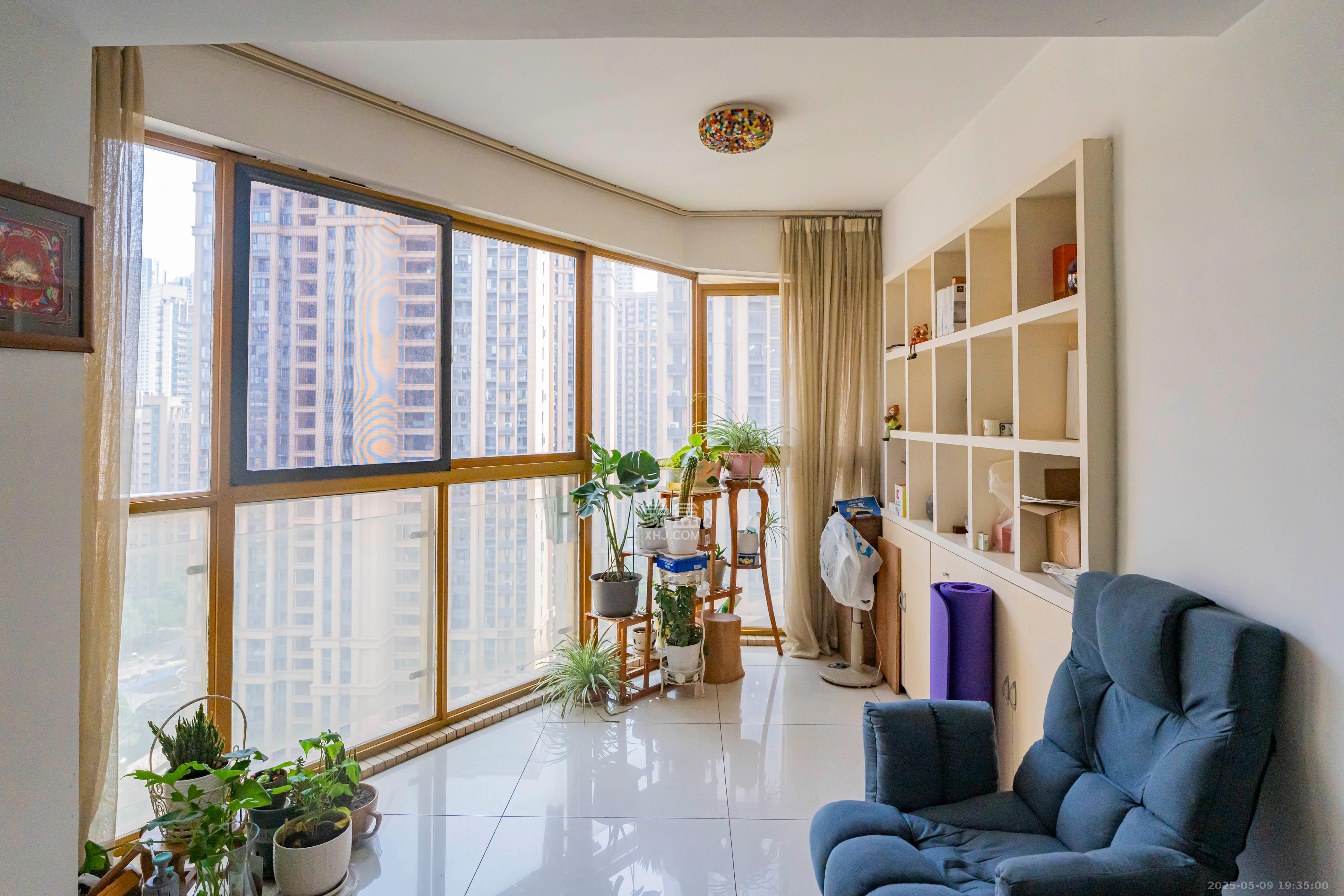 天健芙蓉盛世一期 3室1厅1卫 130.0万 天健芙蓉盛世一期 3室1厅1卫 130.0万阳台