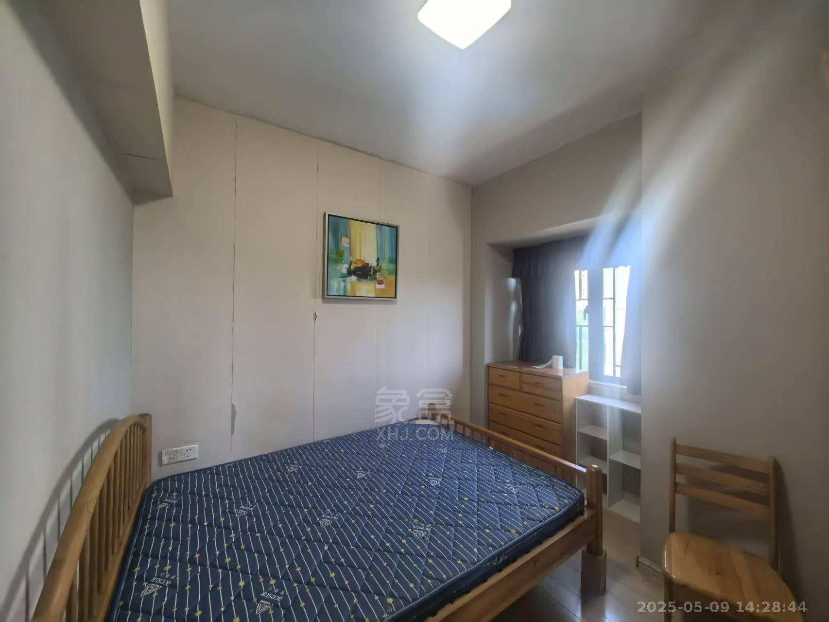 山水国际  2室2厅1卫    1600.0元/月 山水国际  2室2厅1卫    1600.0元/月室内图