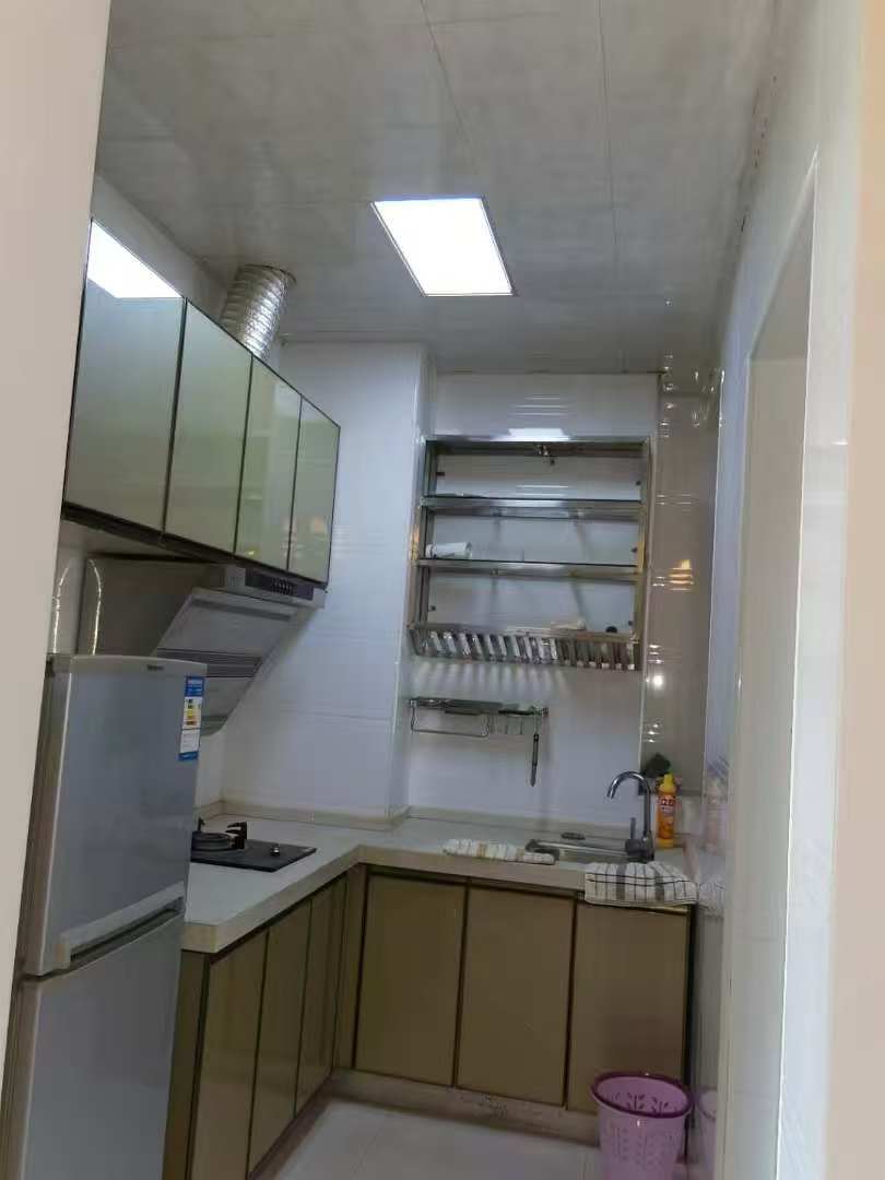 中建国际大厦  1室1厅1卫   1600.00元/月