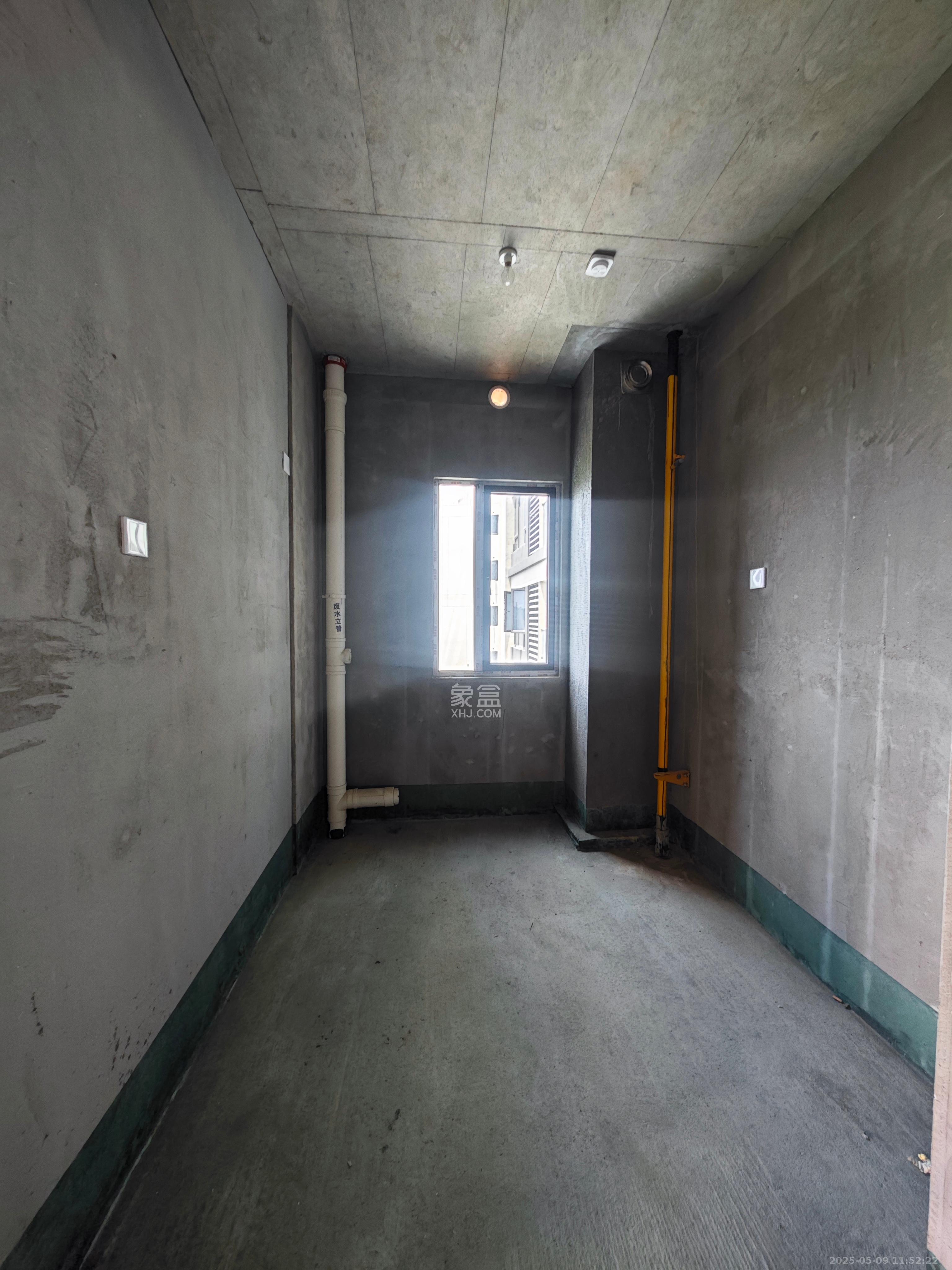 潭州壹号院  5室2厅2卫    69.3万 潭州壹号院  5室2厅2卫    69.3万客厅