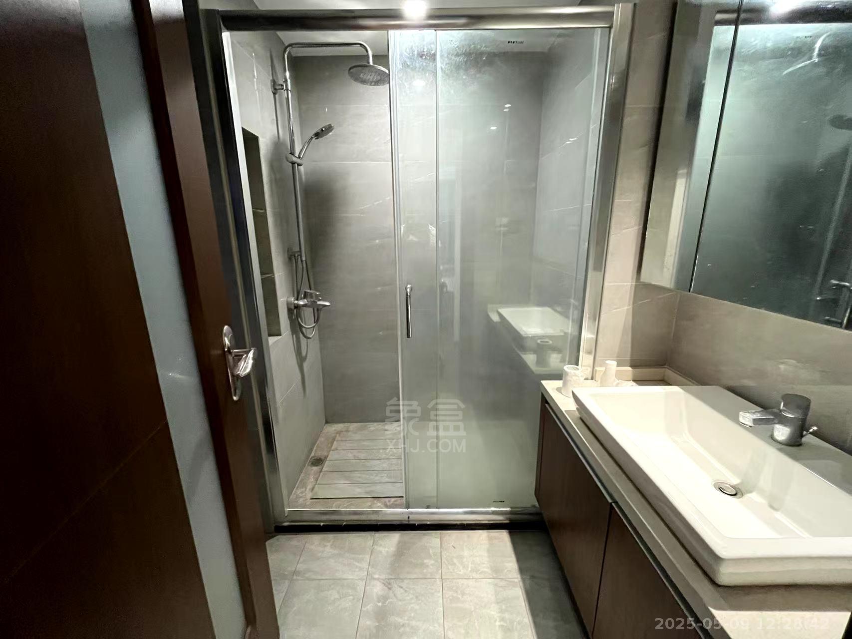 城际空间站 4室2厅2卫 1900.0元/月 城际空间站 4室2厅2卫 1900.0元/月室内图