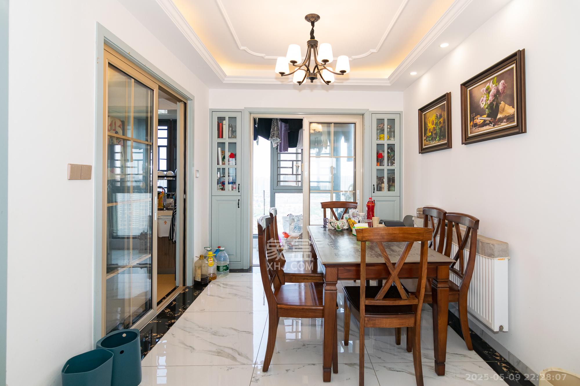 碧桂园高尔夫花园 4室2厅2卫 125.0万 碧桂园高尔夫花园 4室2厅2卫 125.0万客厅