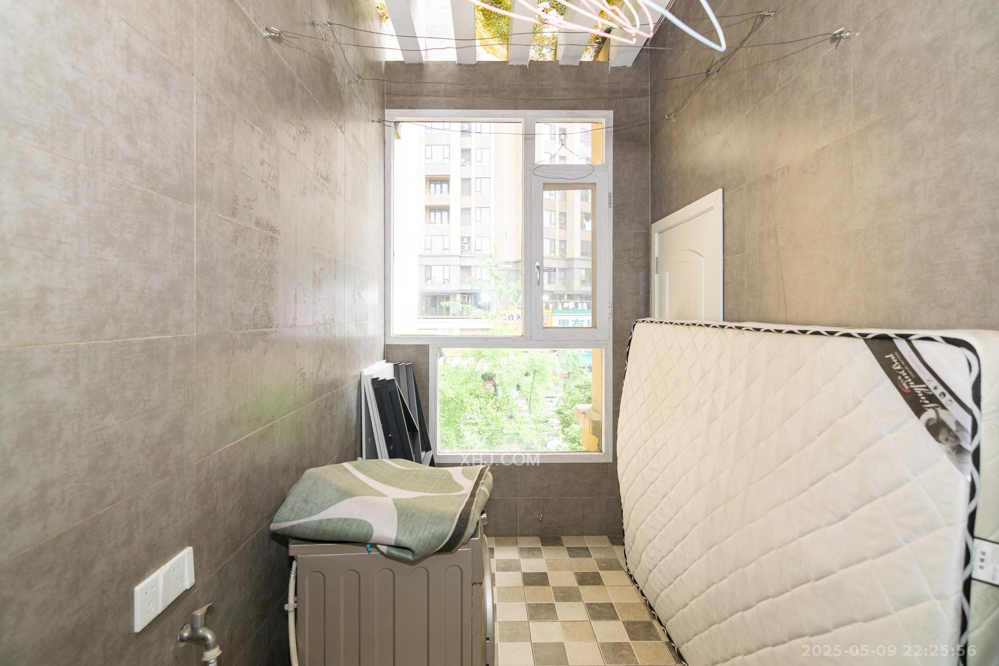 金地三千府(金地湖山樾、金地自在城) 5室3厅3卫 263.0万 金地三千府(金地湖山樾、金地自在城) 5室3厅3卫 263.0万其他