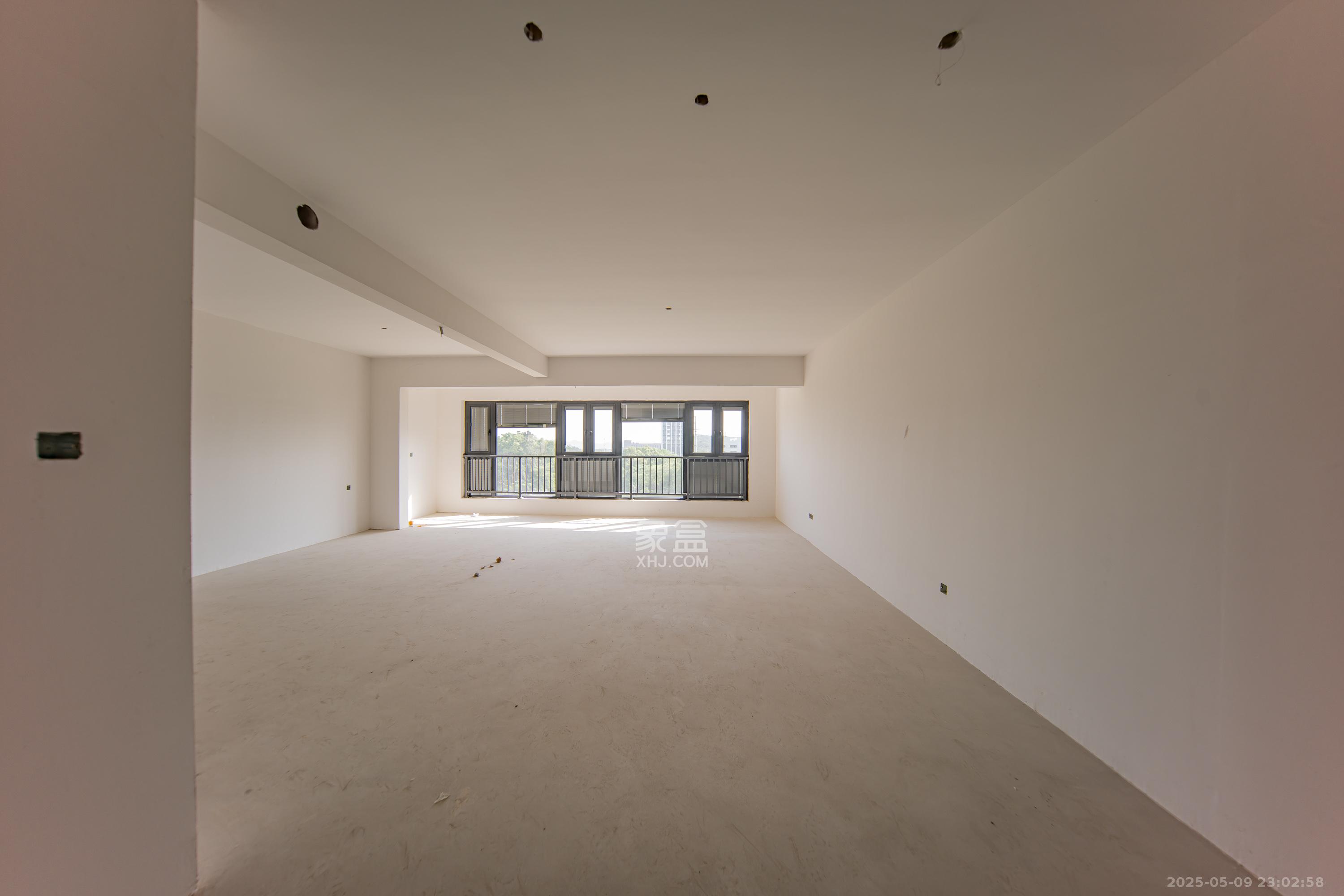 建投象山国际 4室2厅2卫 179.0万 建投象山国际 4室2厅2卫 179.0万客厅