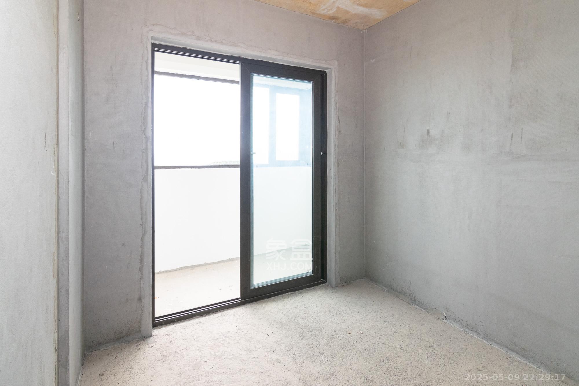 美的翰城  3室2厅2卫    63.8万 美的翰城  3室2厅2卫    63.8万卧室