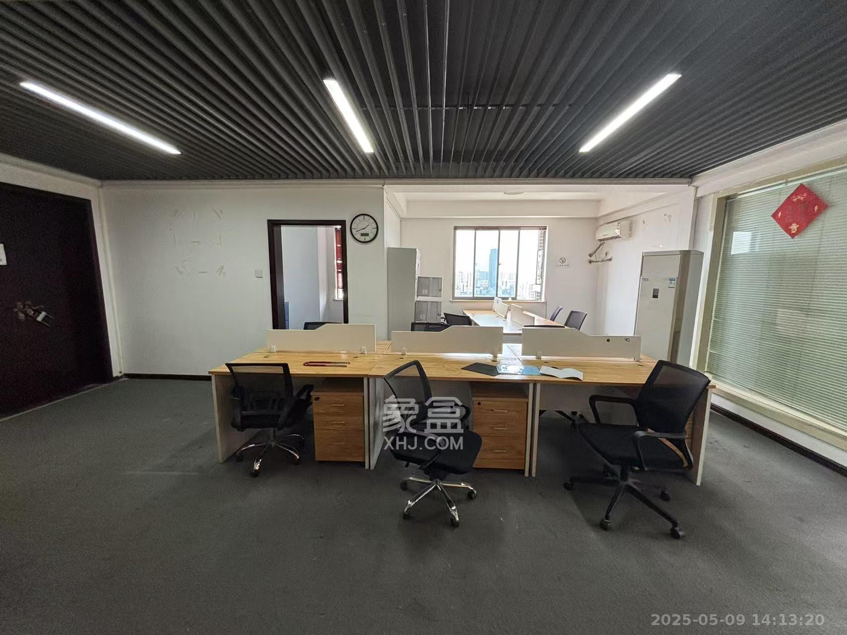 人瑞潇湘国际 1室1厅1卫 9200.0元/月 人瑞潇湘国际 1室1厅1卫 9200.0元/月室内图