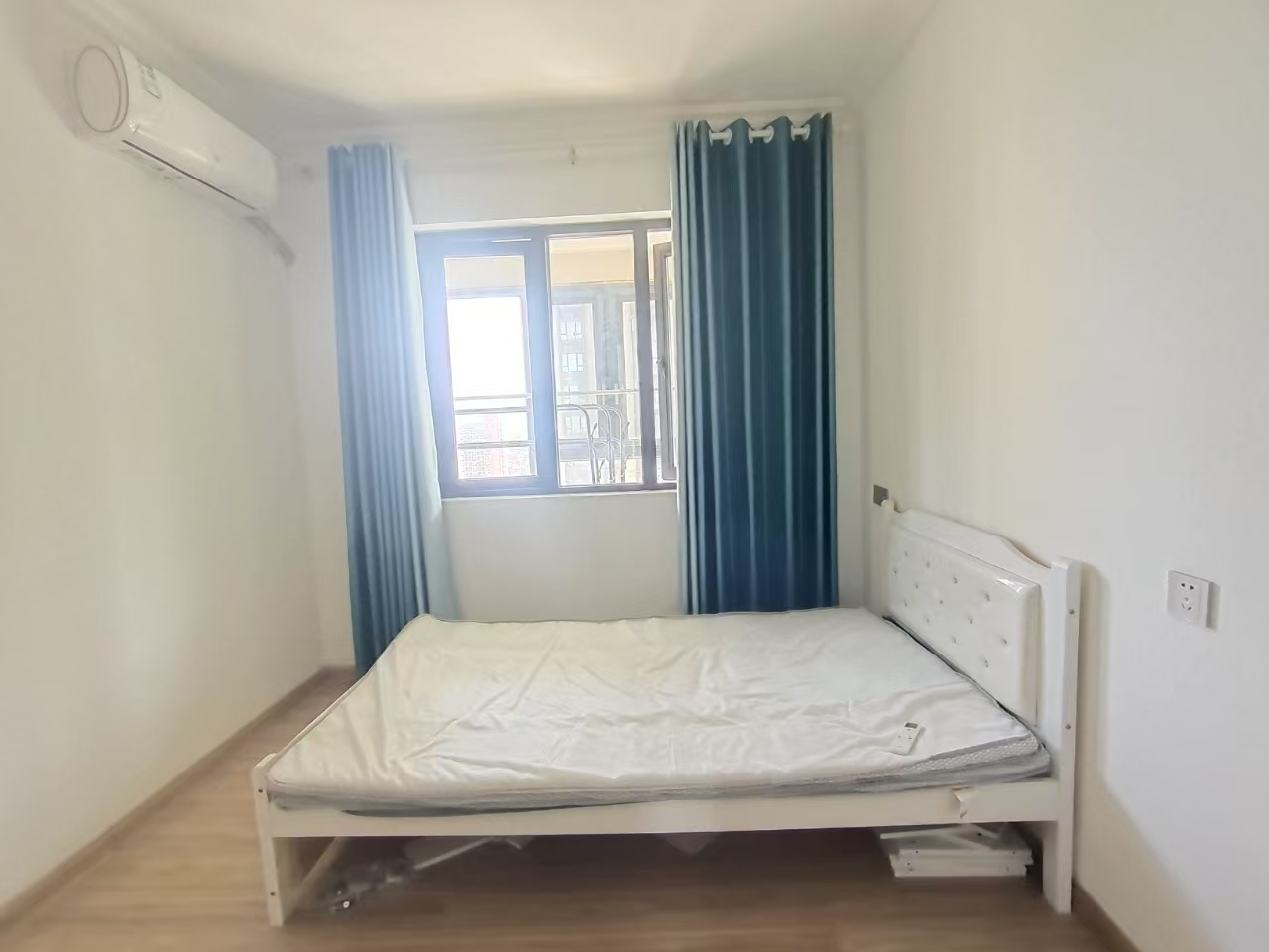 碧桂园梓山府 4室2厅2卫 2500.0元/月 碧桂园梓山府 4室2厅2卫 2500.0元/月室内图