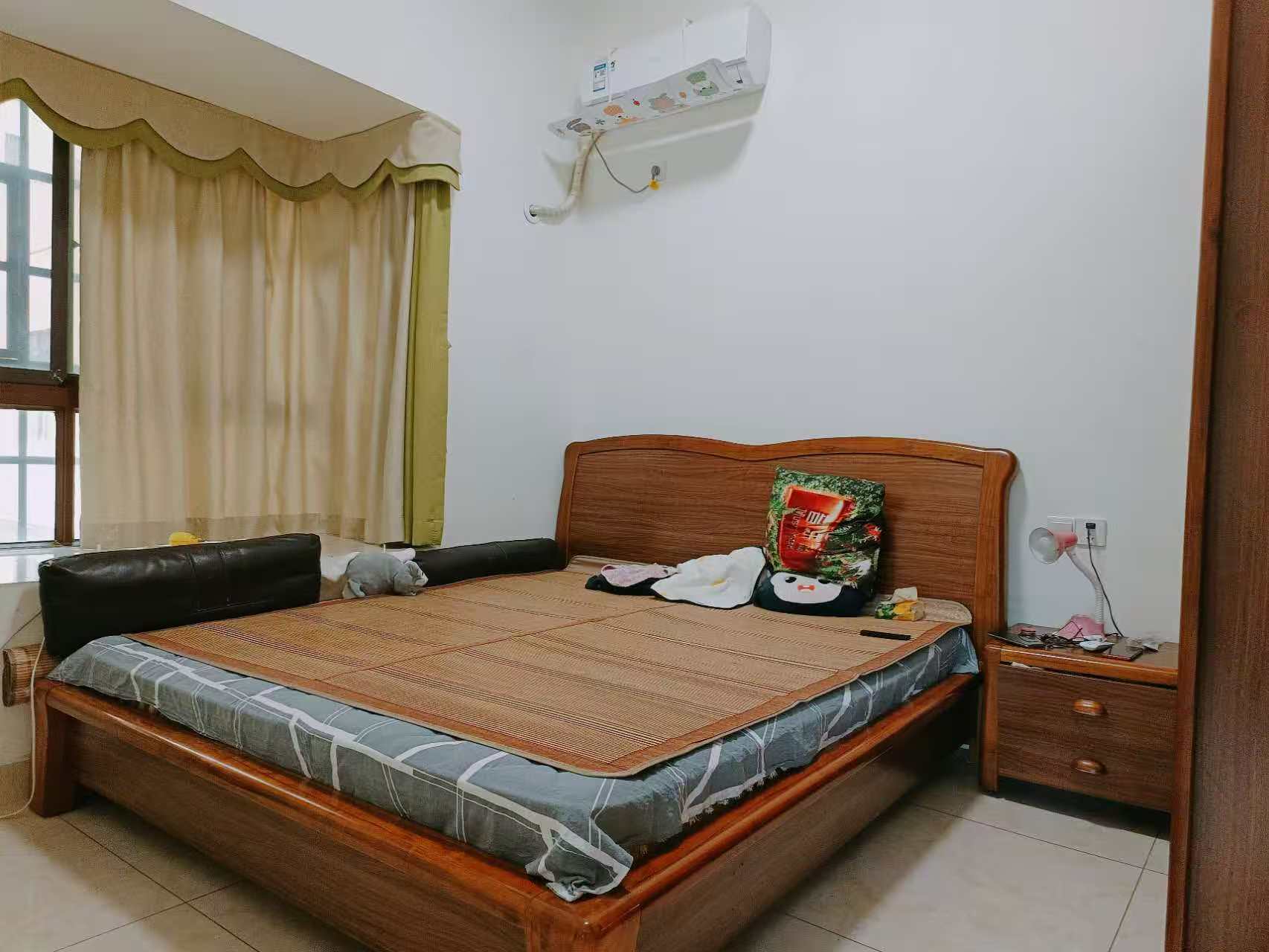 楠滨华庭  4室2厅2卫    198.0万 楠滨华庭  4室2厅2卫    198.0万室内图