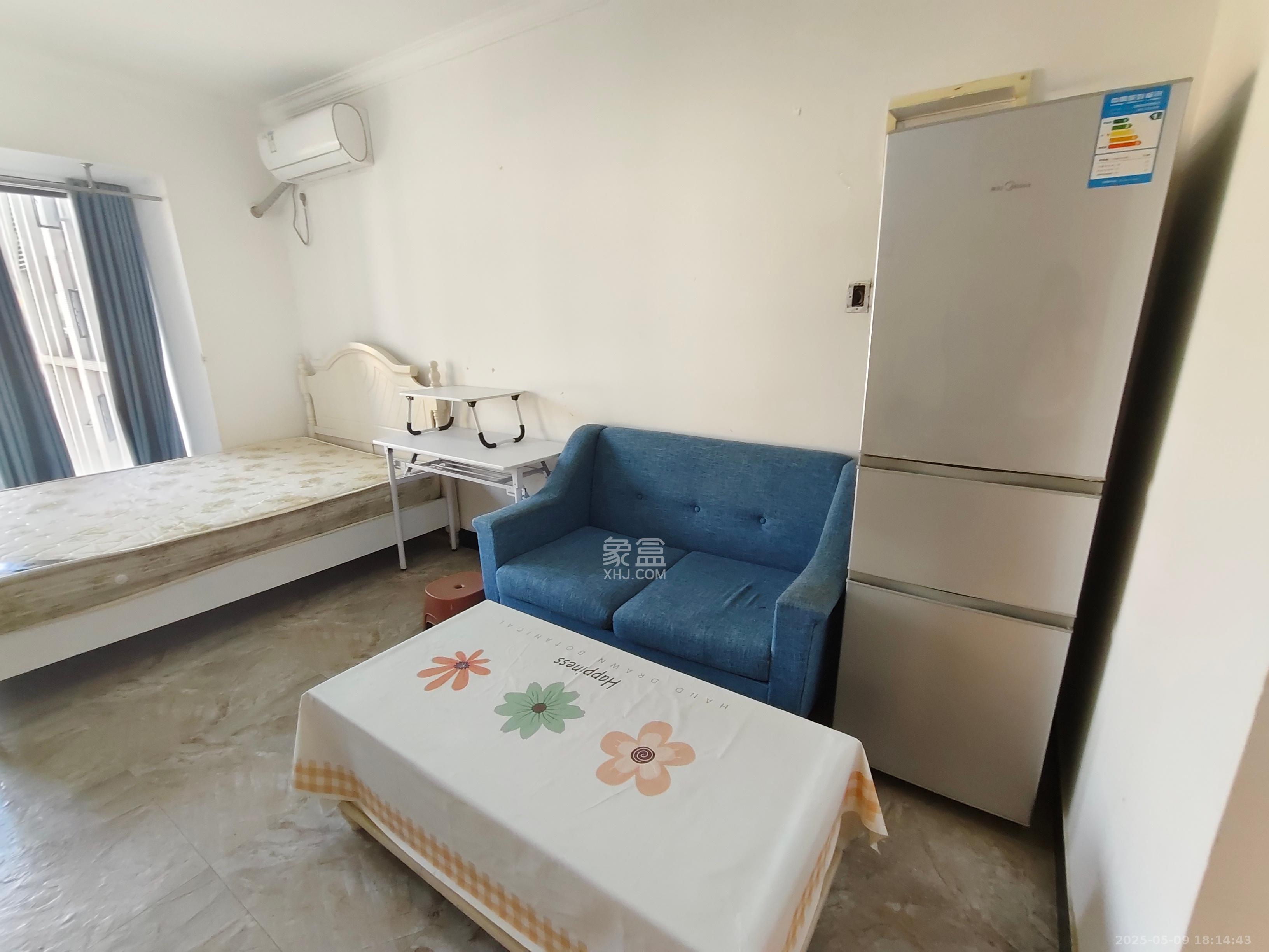 中建芙蓉嘉苑  1室1厅1卫   1200.00元/月室内图