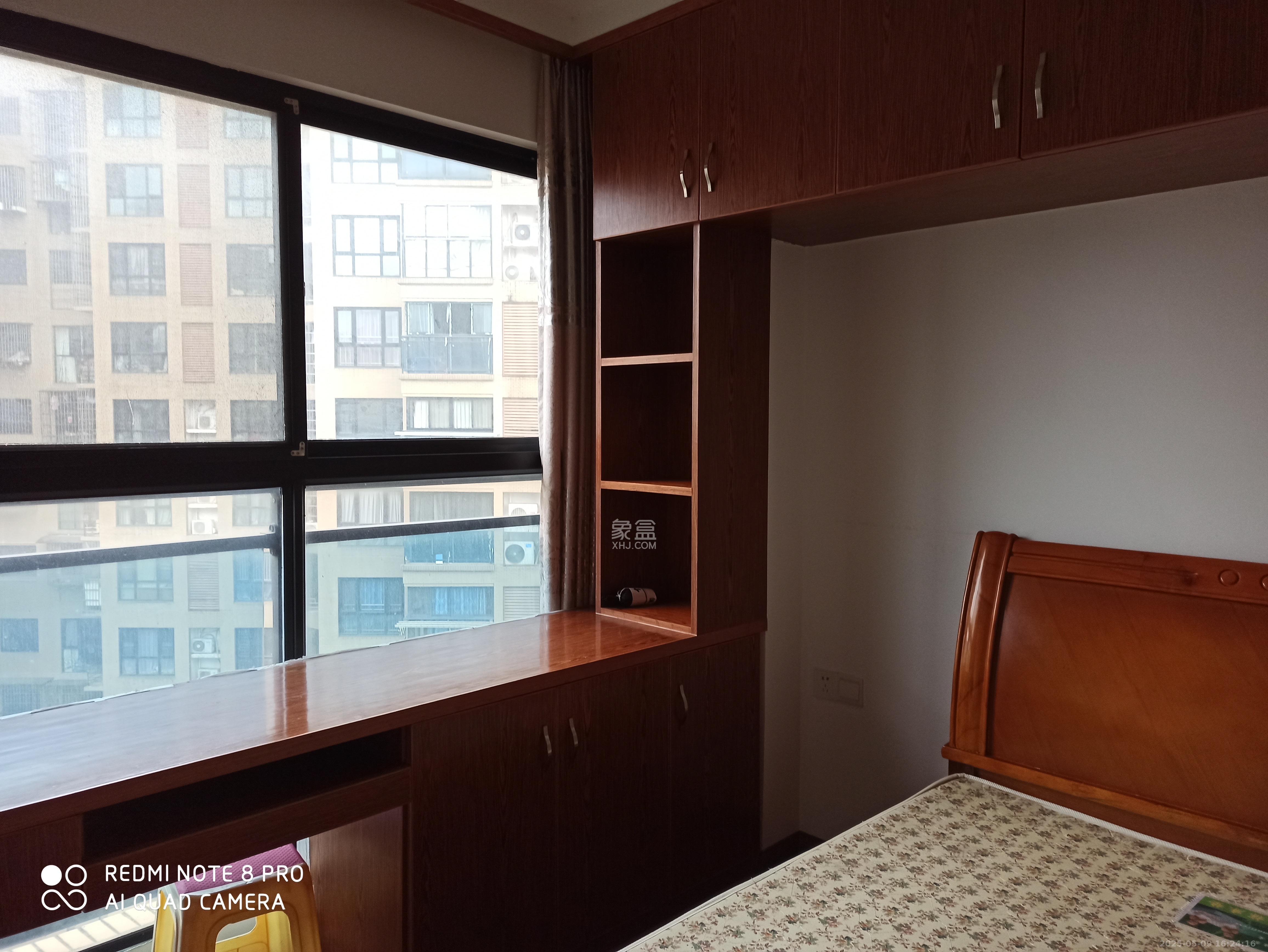阿普阿布  3室2厅1卫   2500.00元/月室内图