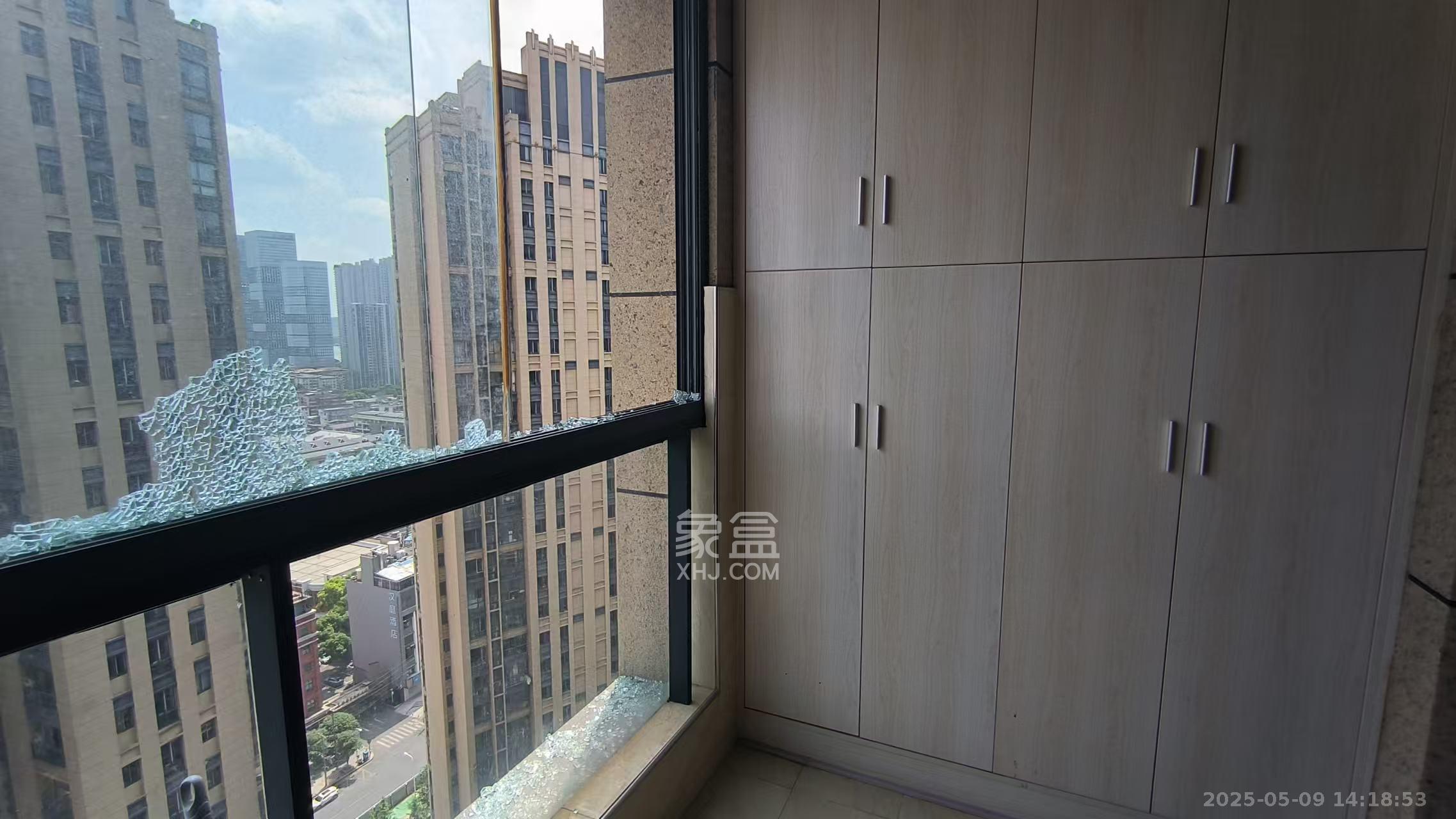 复地崑玉国际一期  2室2厅1卫    3800.0元/月室内图