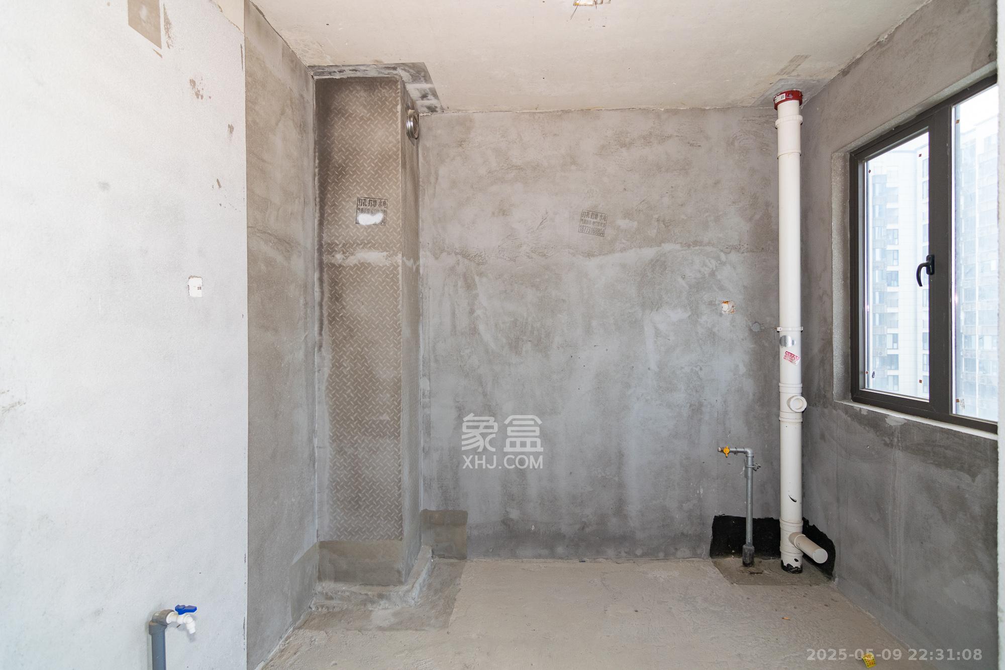 润和雅郡(润和紫郡六期) 6室3厅3卫 180.0万 润和雅郡(润和紫郡六期) 6室3厅3卫 180.0万厨房