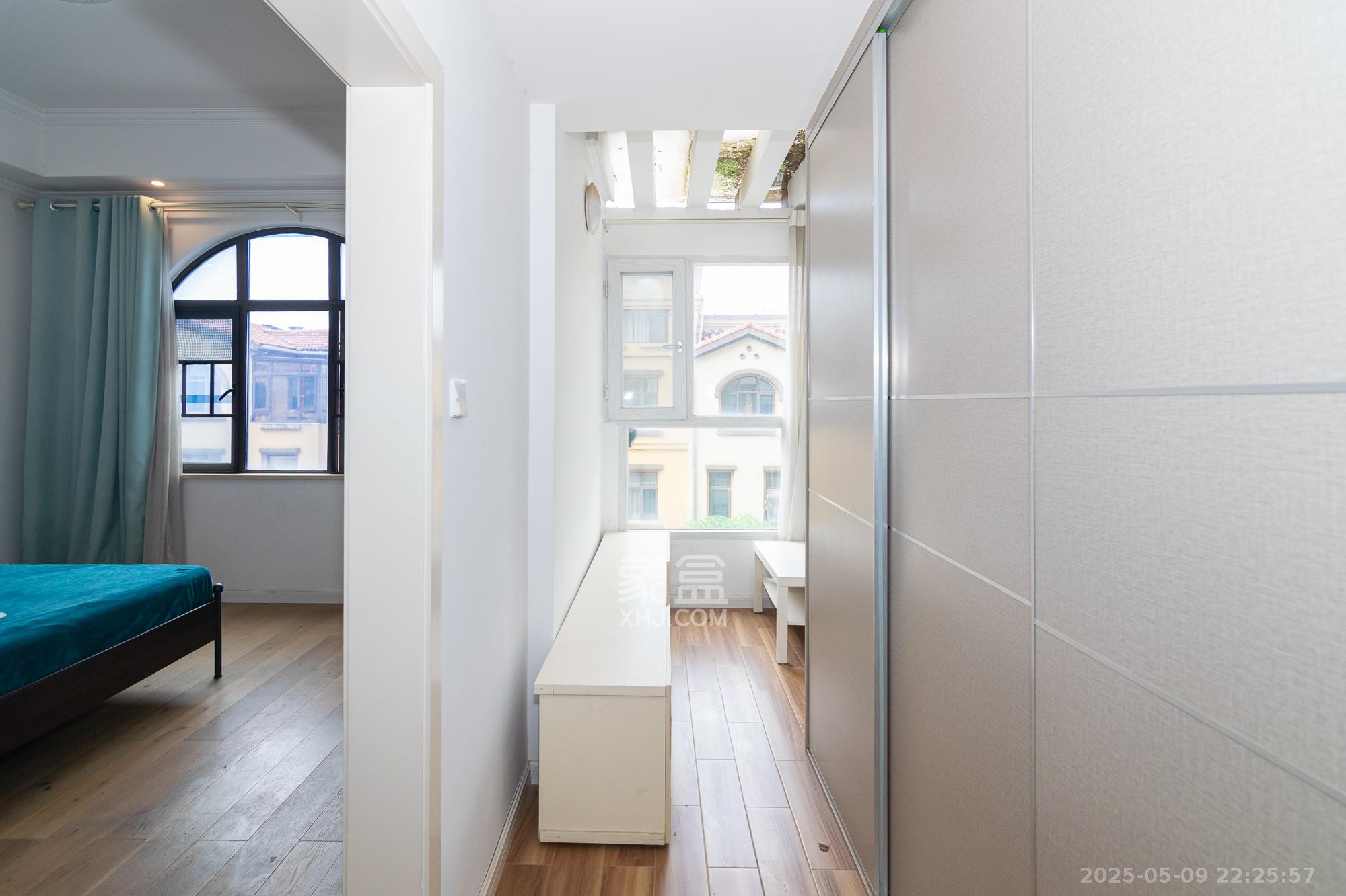 金地三千府(金地湖山樾、金地自在城) 5室3厅3卫 263.0万 金地三千府(金地湖山樾、金地自在城) 5室3厅3卫 263.0万其他