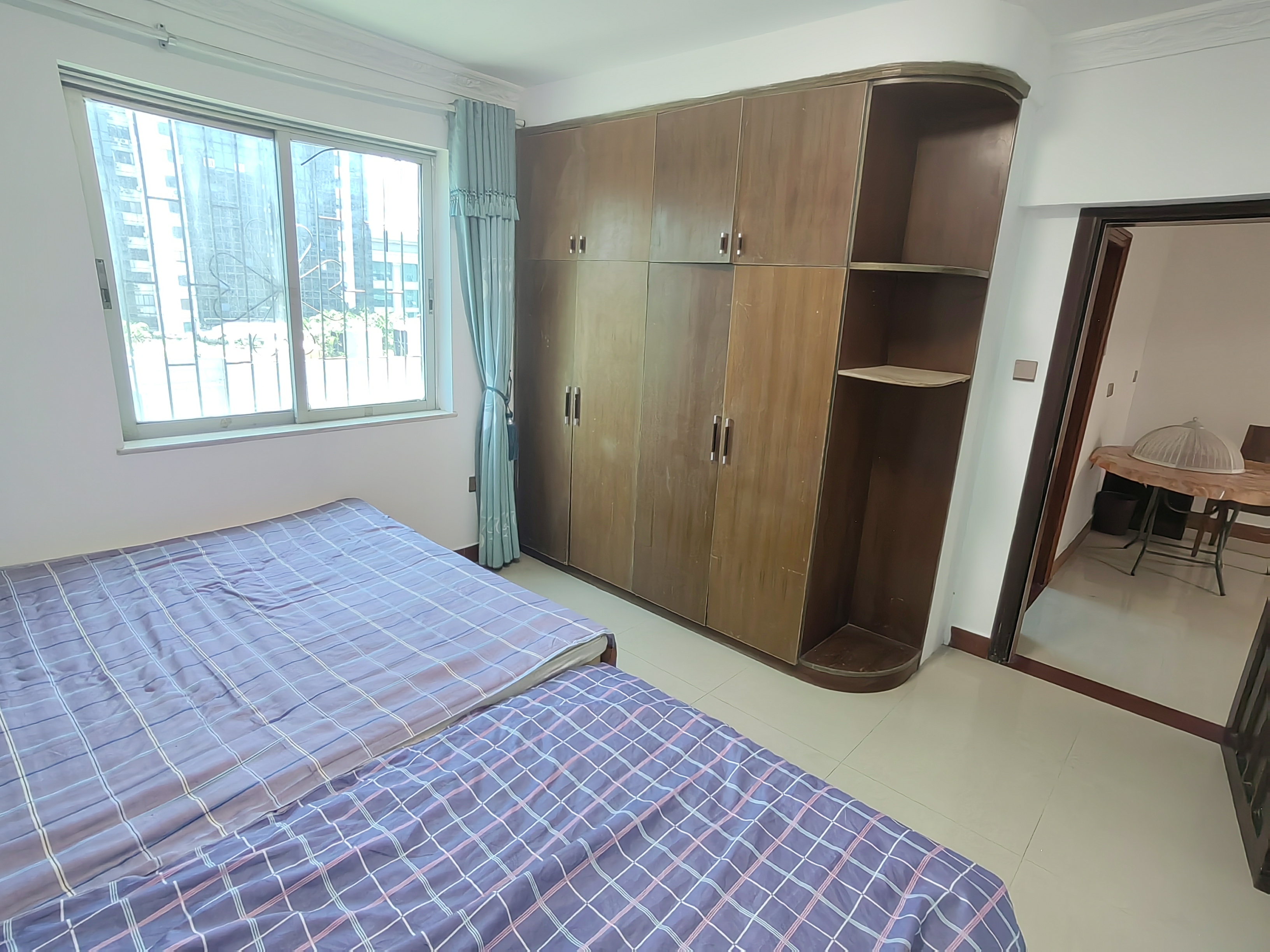 海南国际贸易商务大厦 3室2厅2卫 130.0万 海南国际贸易商务大厦 3室2厅2卫 130.0万室内图