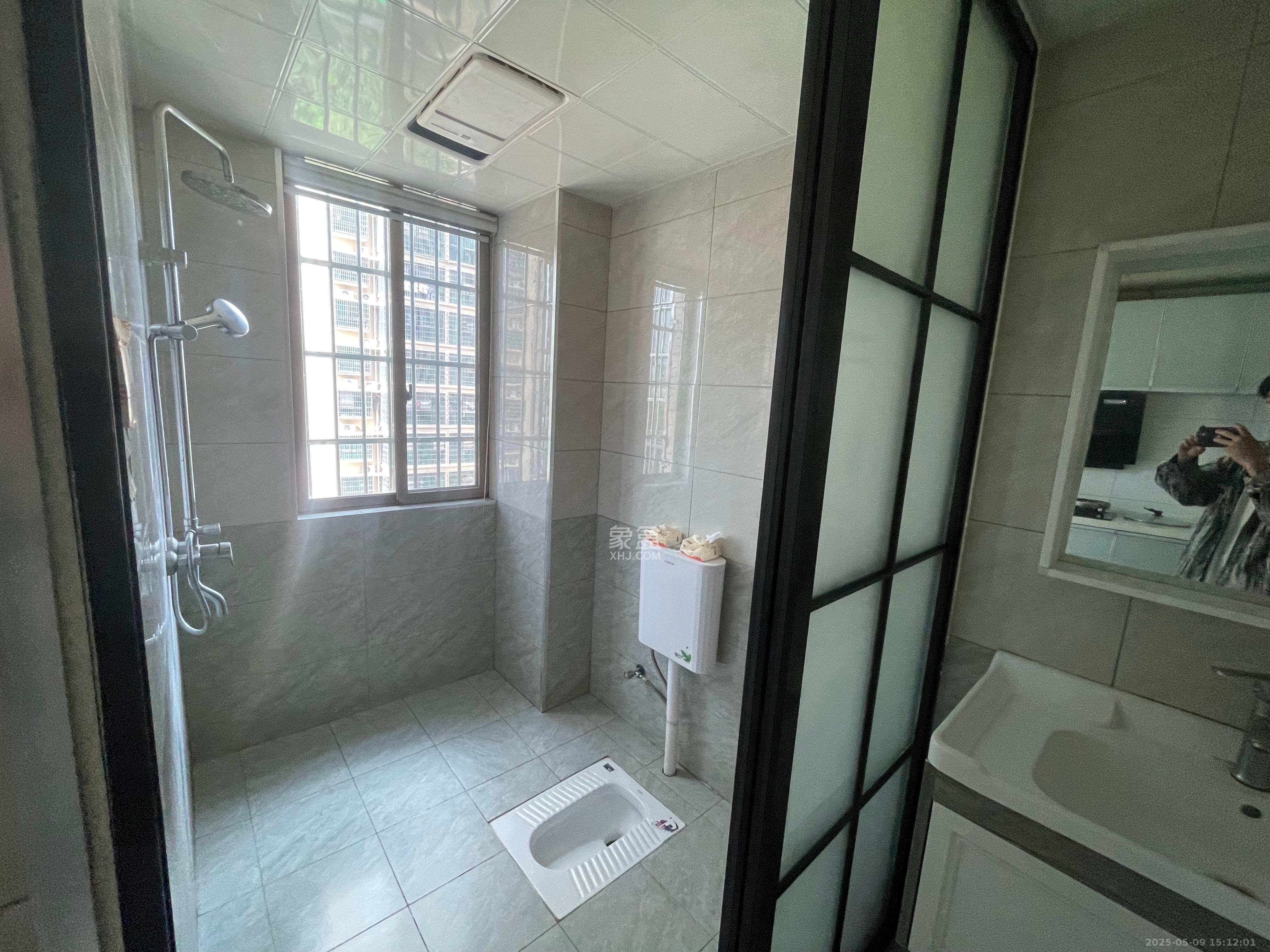 鄱阳佳郡 1室0厅0卫 2400.0元/月 鄱阳佳郡 1室0厅0卫 2400.0元/月室内图